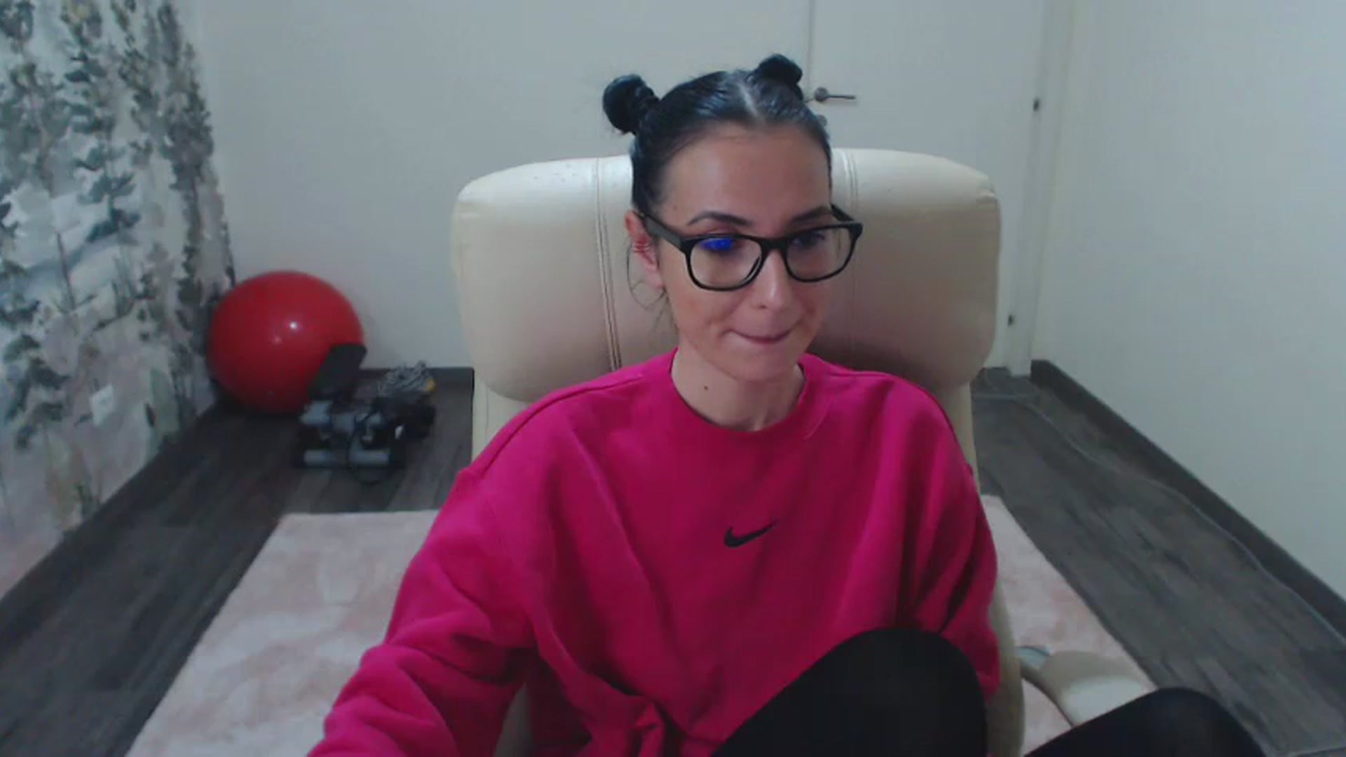 Gallery image thumbnail from NerdyDexter's myfreecams stream on, 01/12/2024, 19:07 image 19 of 20