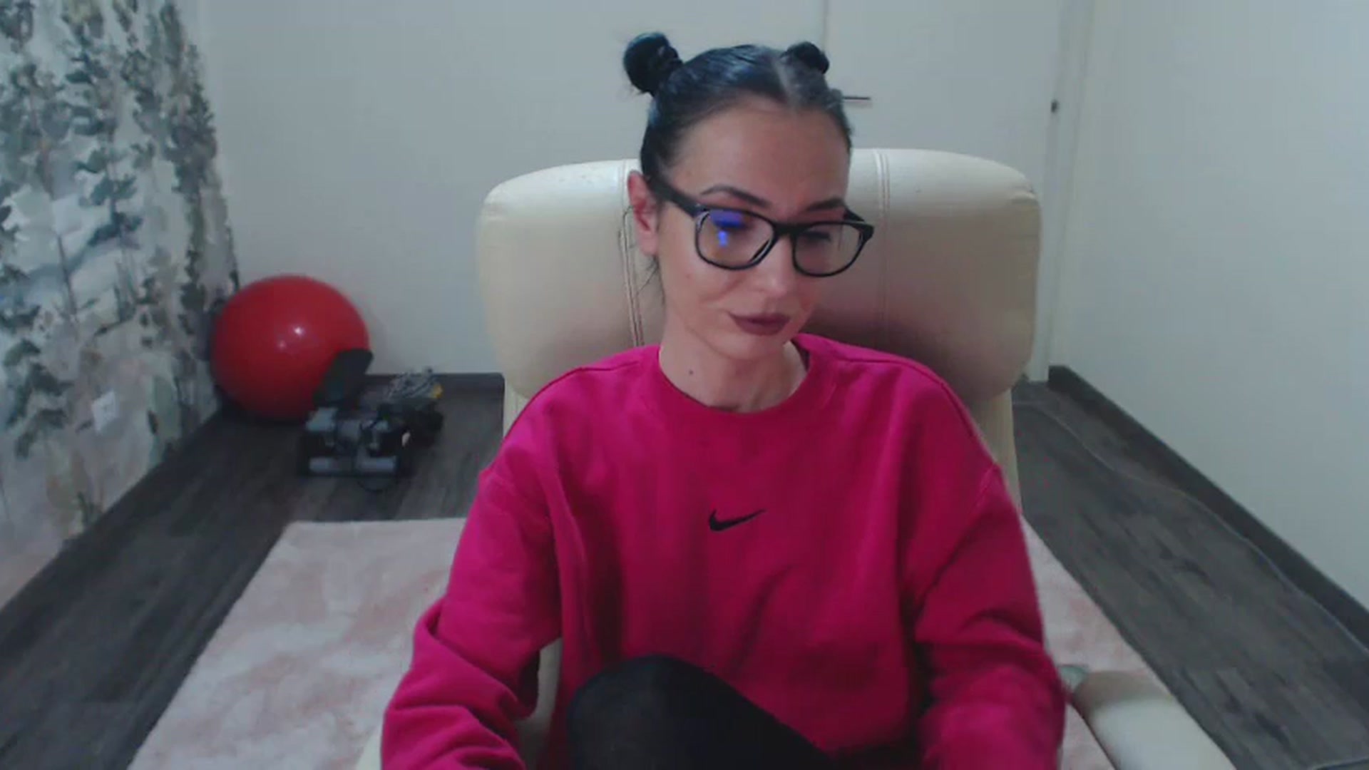 Gallery image thumbnail from NerdyDexter's myfreecams stream on, 01/12/2024, 19:07 image 8 of 20