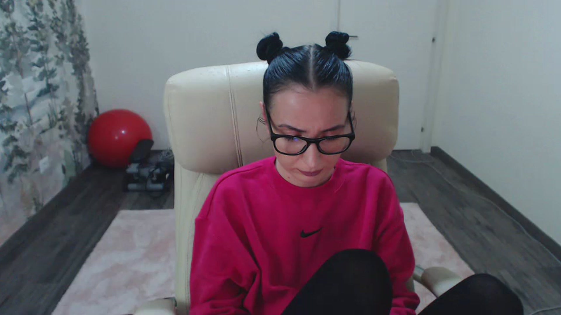 Gallery image thumbnail from NerdyDexter's myfreecams stream on, 01/12/2024, 19:07 image 1 of 20