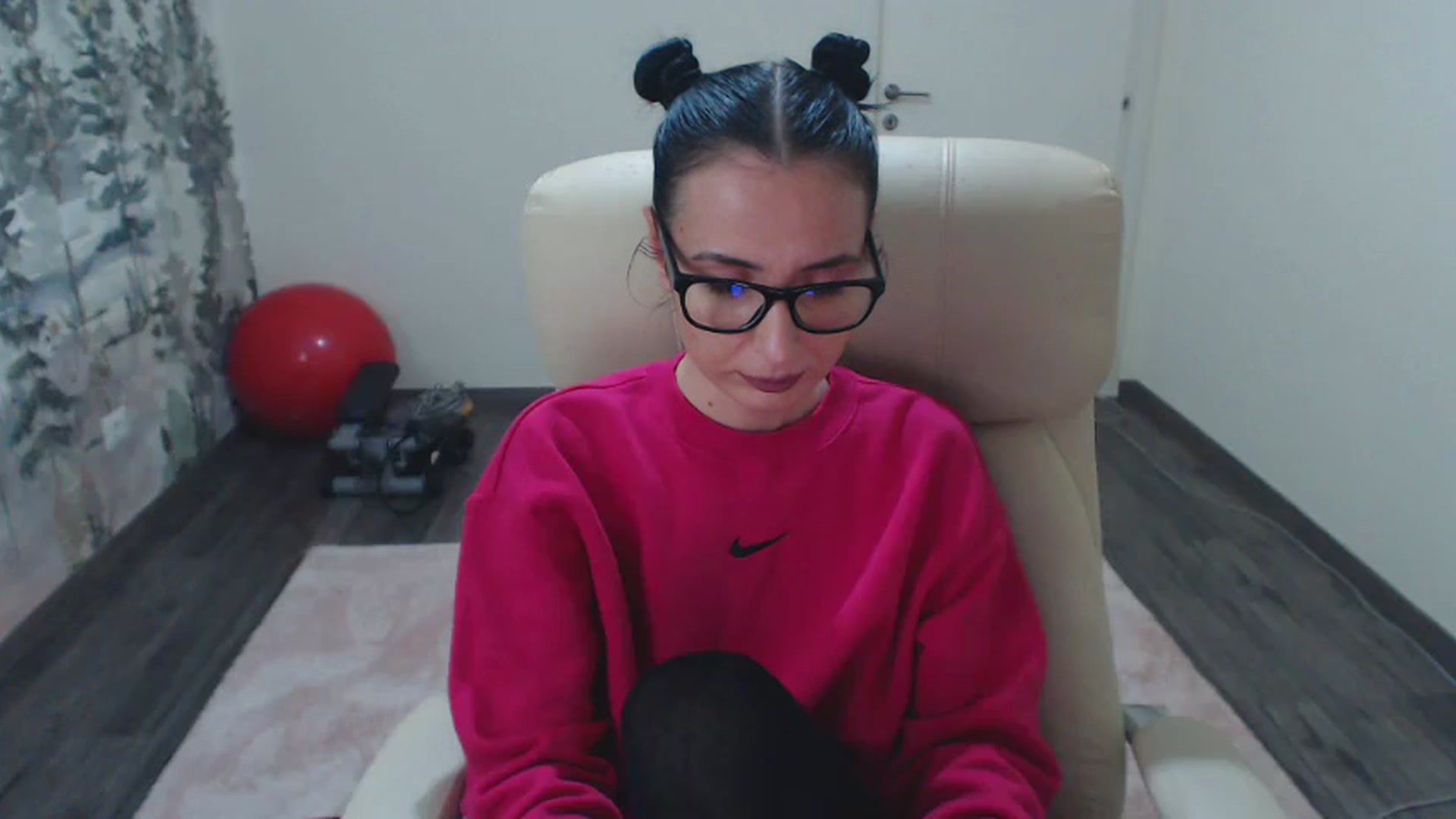 Gallery image thumbnail from NerdyDexter's myfreecams stream on, 01/12/2024, 19:07 image 4 of 20