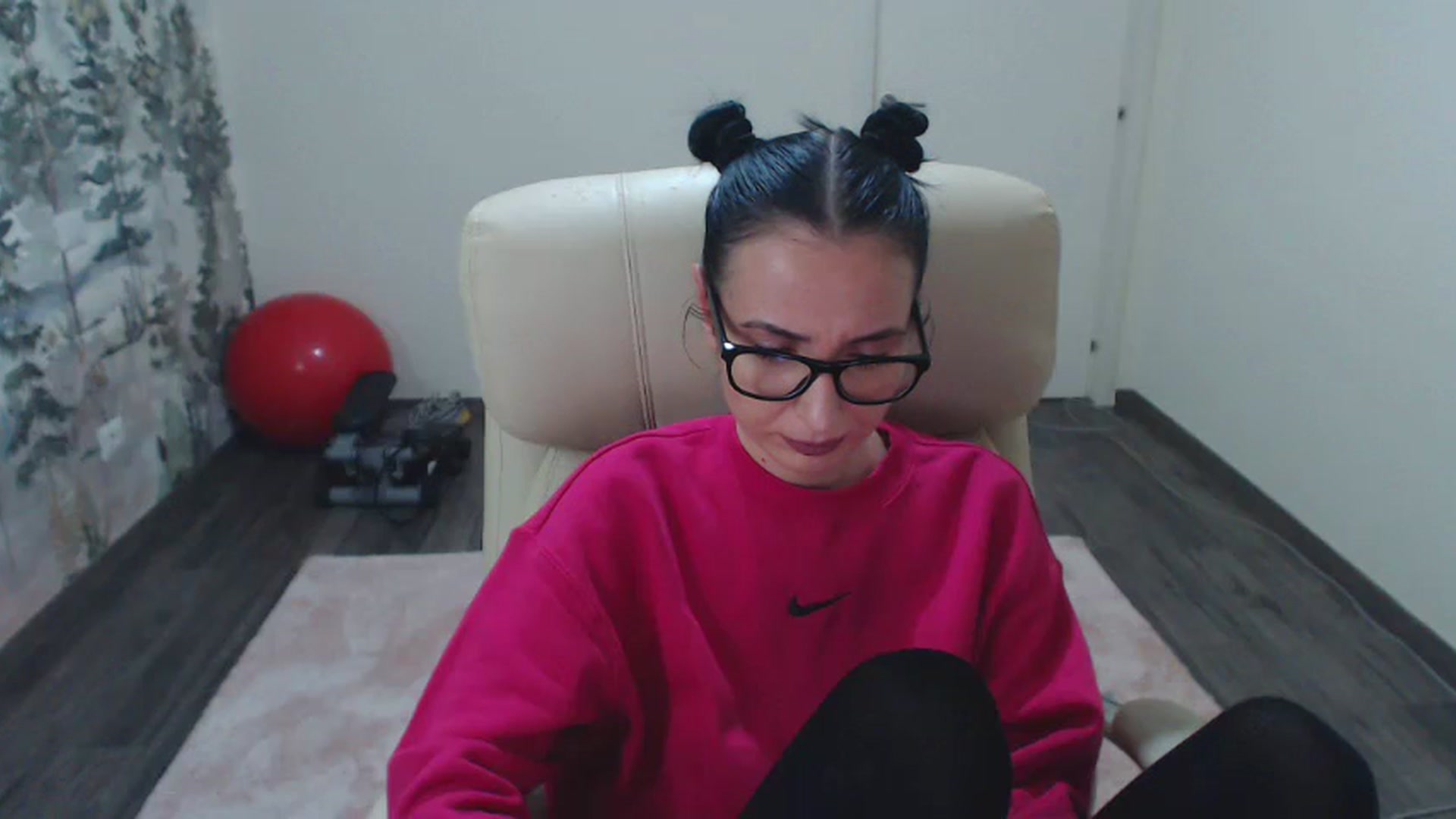 Gallery image thumbnail from NerdyDexter's myfreecams stream on, 01/12/2024, 19:07 image 14 of 20