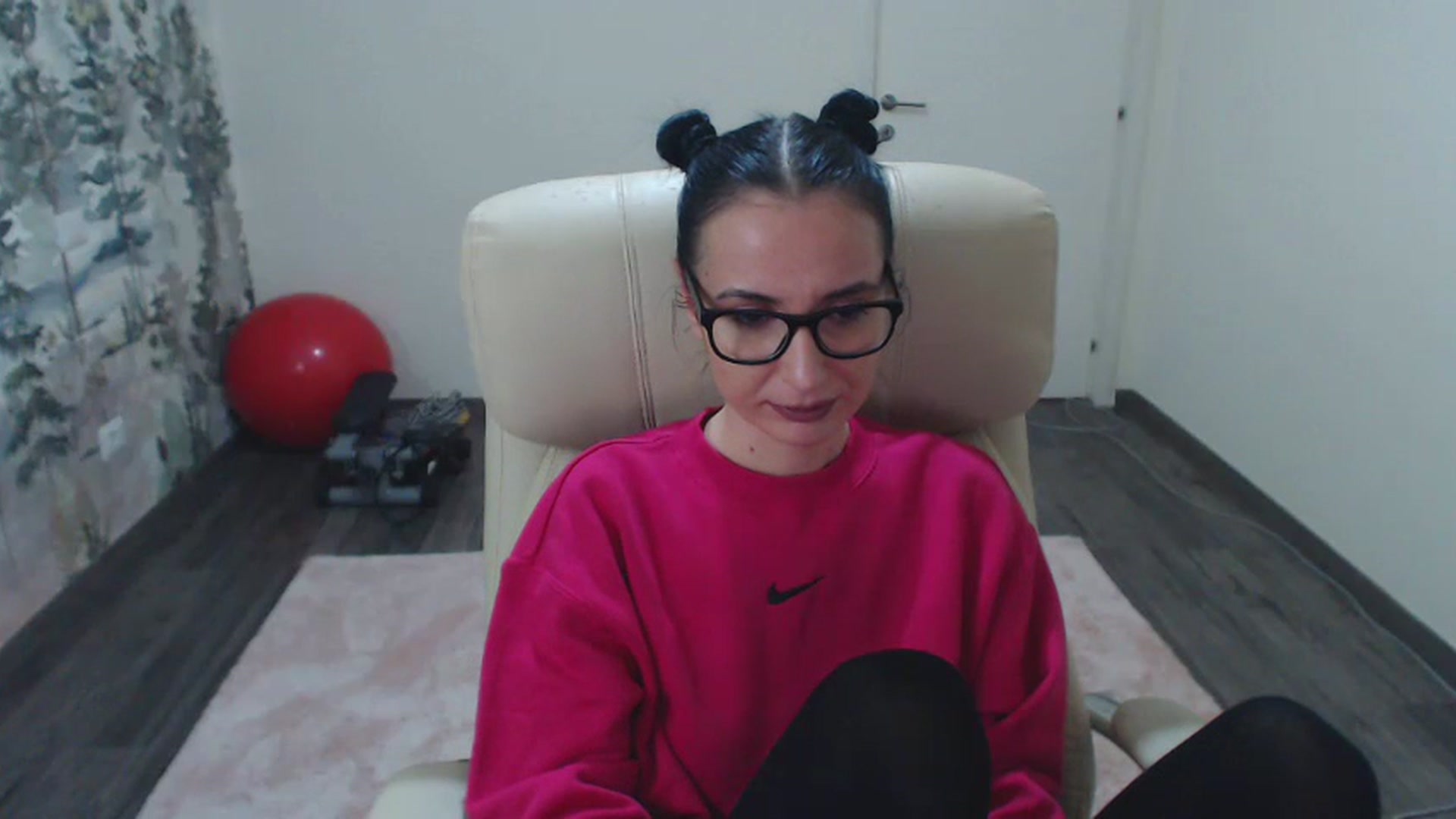 Gallery image thumbnail from NerdyDexter's myfreecams stream on, 01/12/2024, 19:07 image 16 of 20