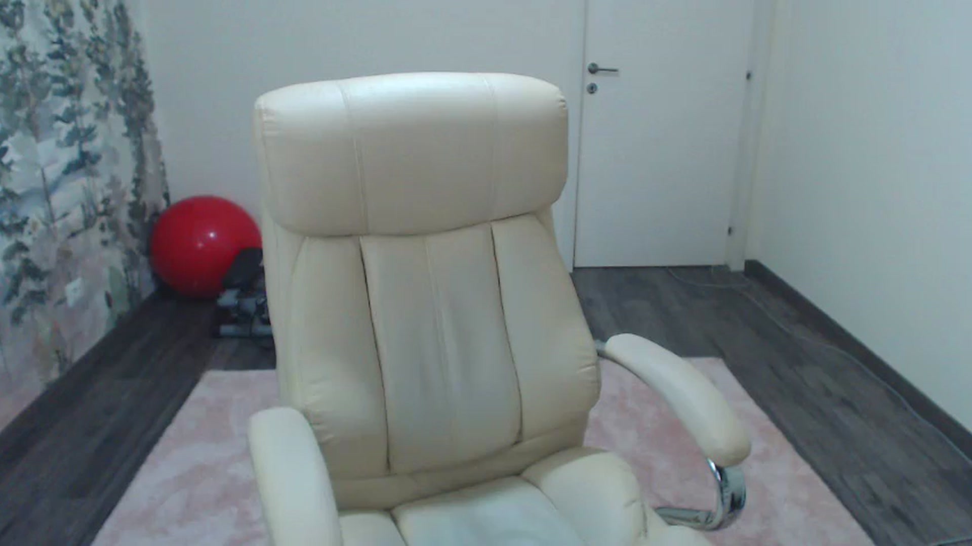 Gallery image thumbnail from NerdyDexter's myfreecams stream on, 01/12/2024, 19:59 image 1 of 20