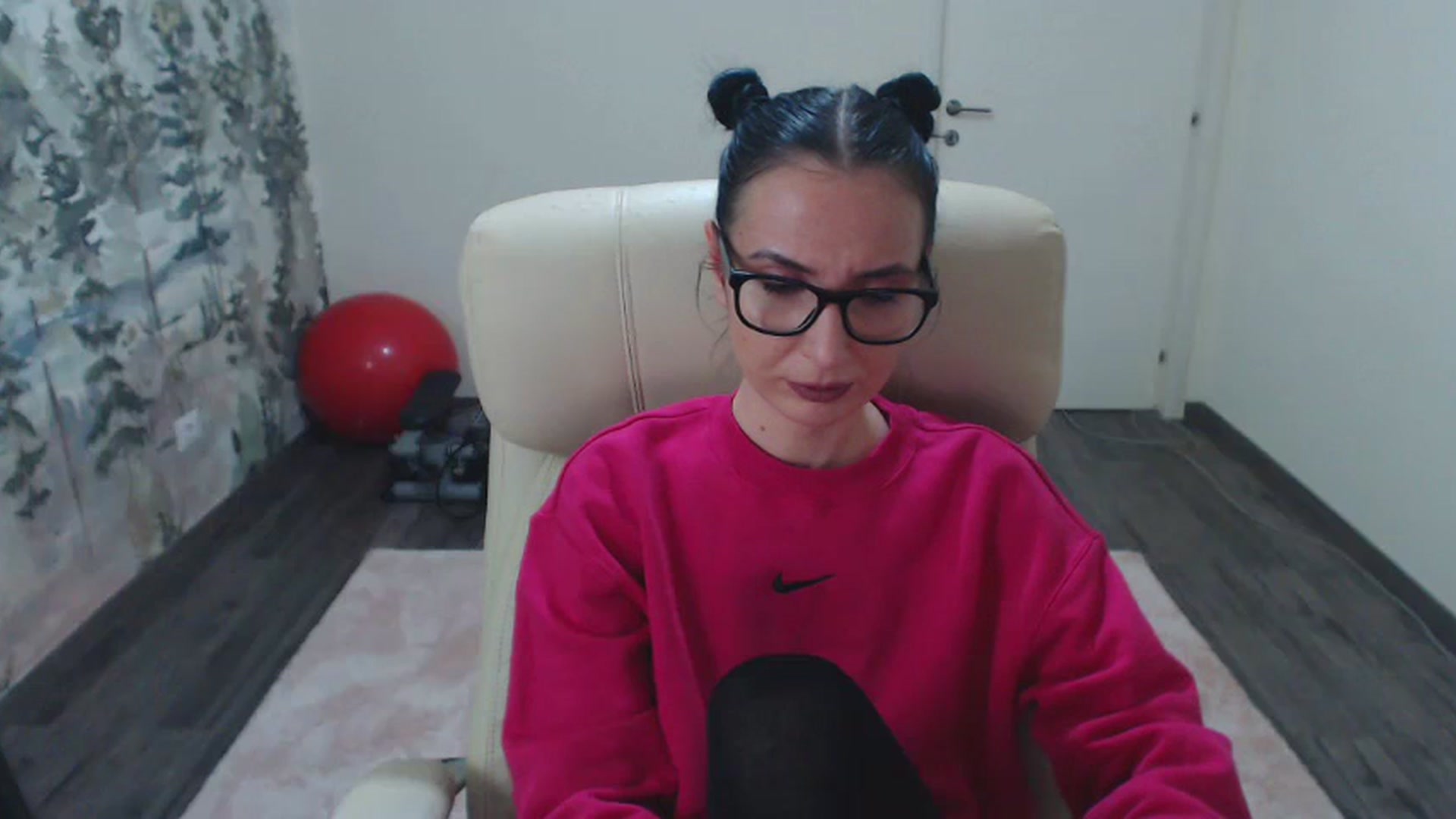Gallery image thumbnail from NerdyDexter's myfreecams stream on, 01/12/2024, 19:59 image 10 of 20