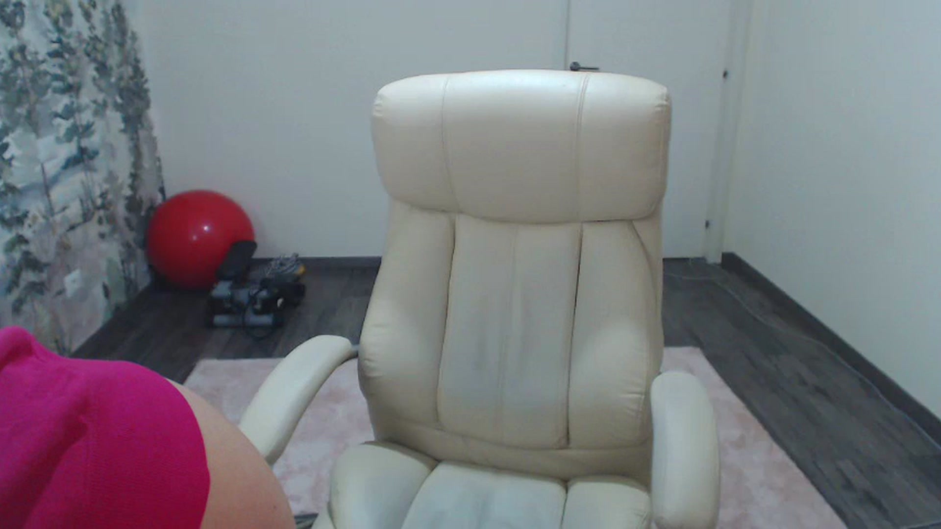Gallery image thumbnail from NerdyDexter's myfreecams stream on, 01/12/2024, 19:59 image 2 of 20