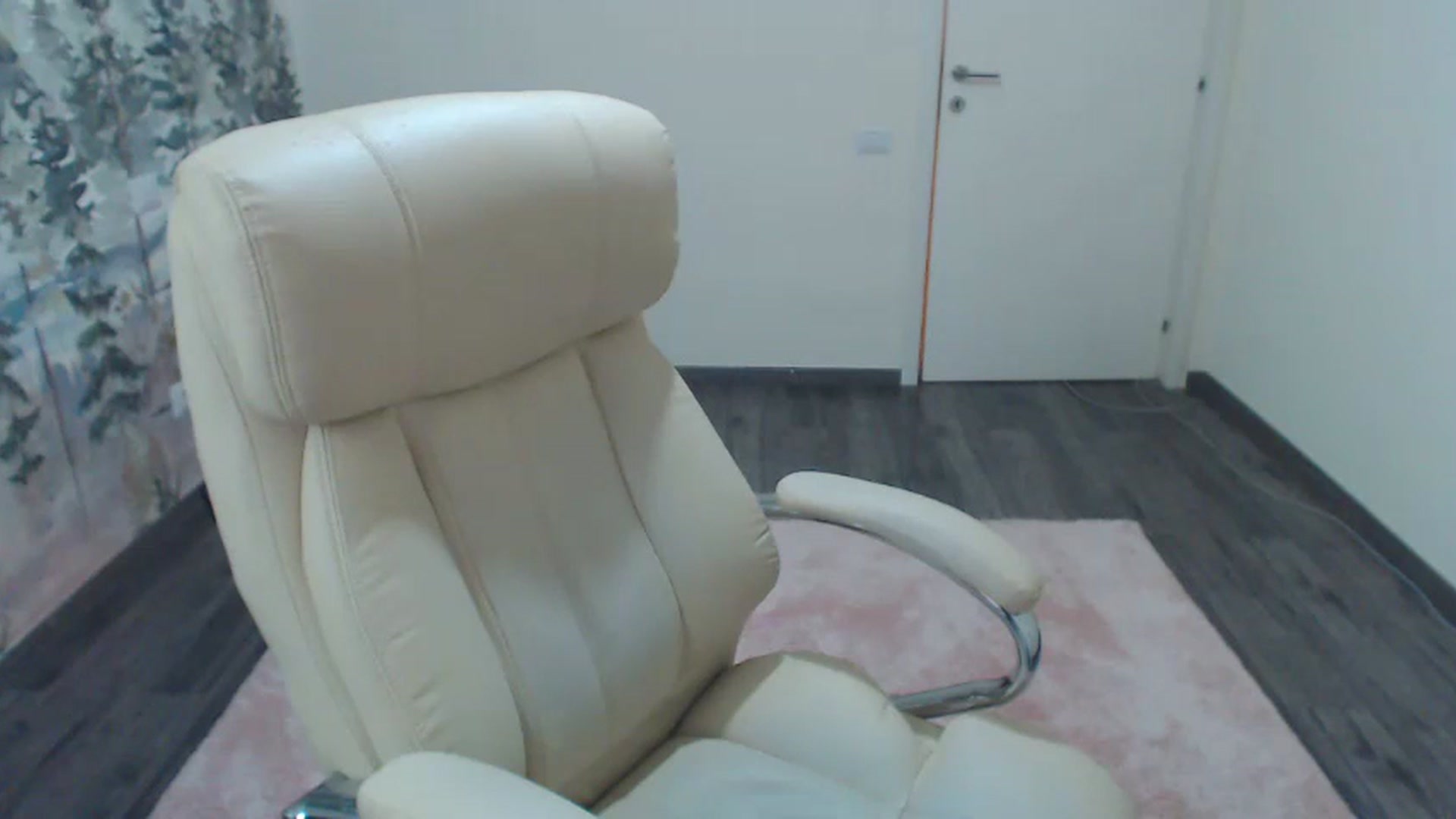 Gallery image thumbnail from NerdyDexter's myfreecams stream on, 01/19/2024, 18:22 image 7 of 20