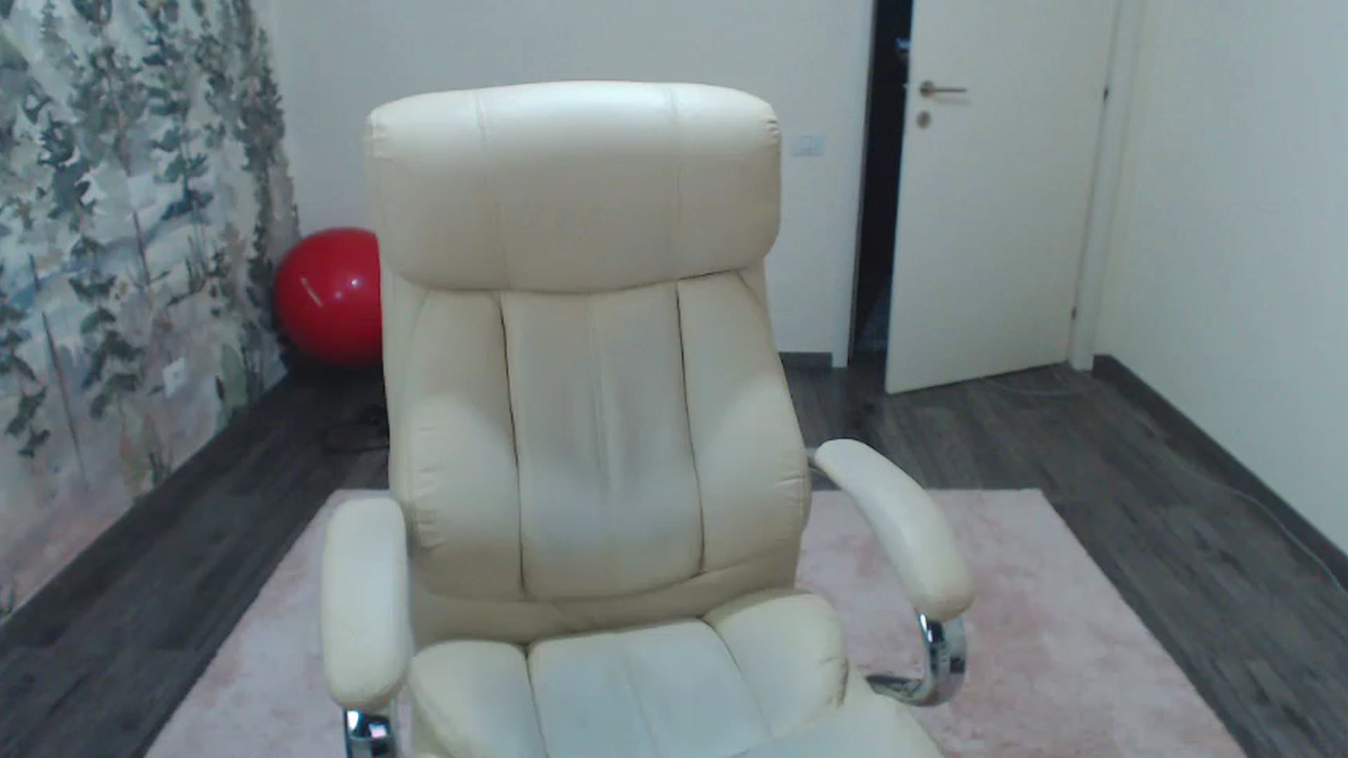 Gallery image thumbnail from NerdyDexter's myfreecams stream on, 02/29/2024, 17:51 image 7 of 20
