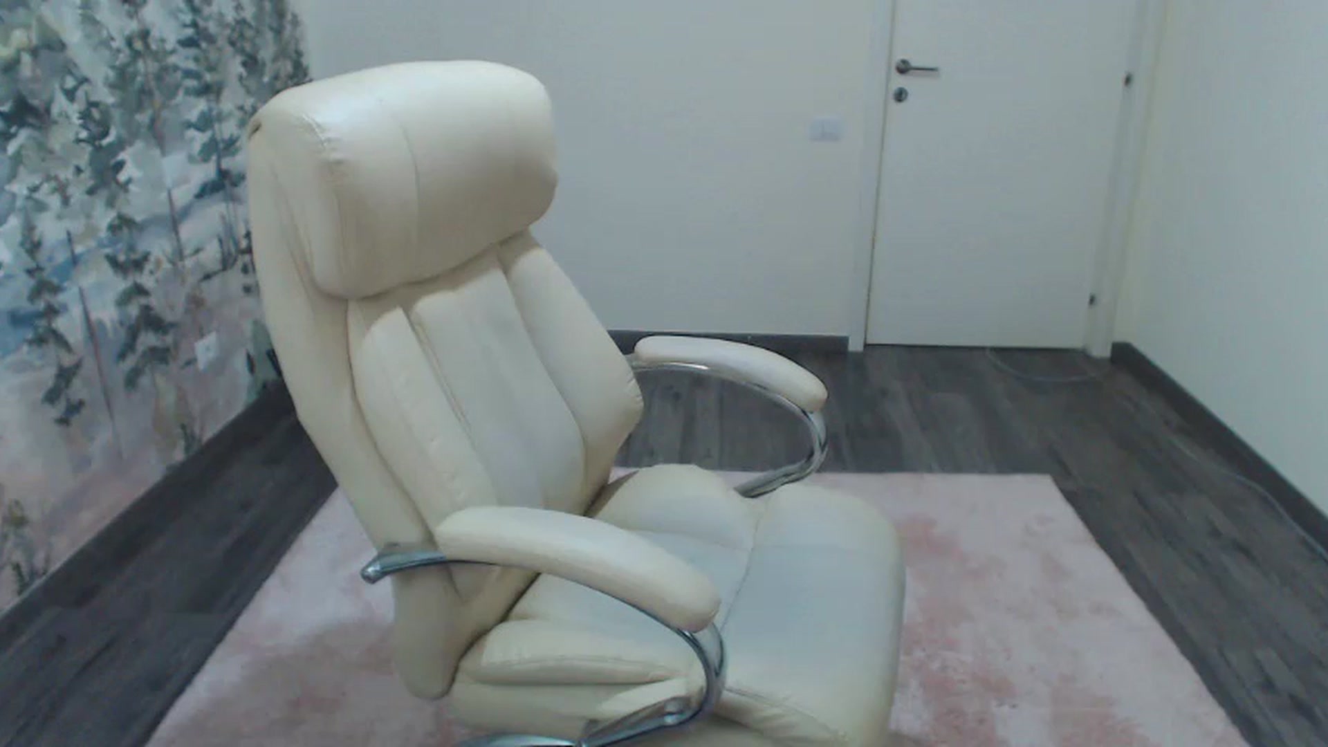 Gallery image thumbnail from NerdyDexter's myfreecams stream on, 03/08/2024, 19:27 image 18 of 20