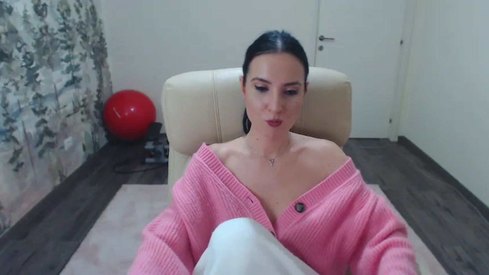 Gallery image thumbnail from NerdyDexter's myfreecams stream on, 03/14/2024, 19:48 image 2 of 20