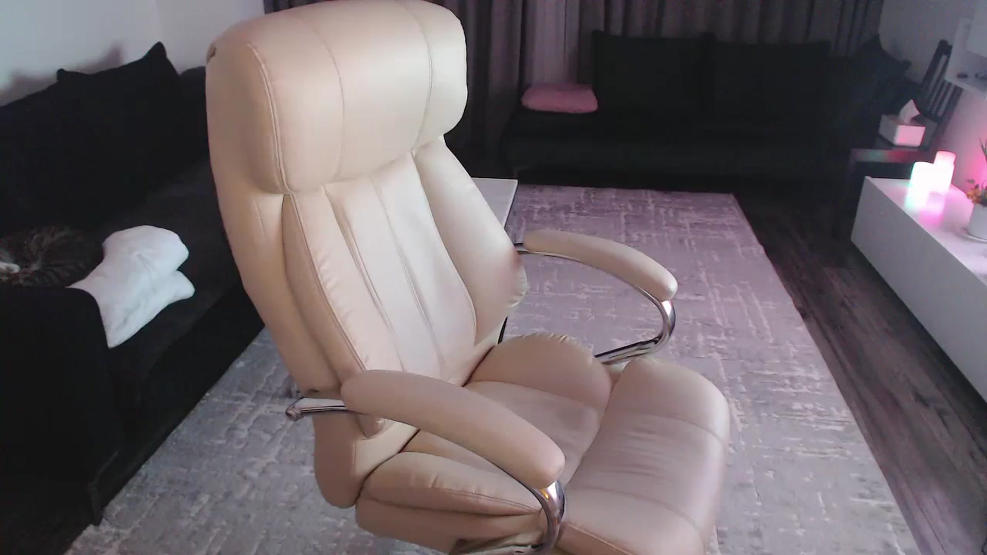 Gallery image thumbnail from NerdyDexter's myfreecams stream on, 03/21/2024, 19:22 image 17 of 20