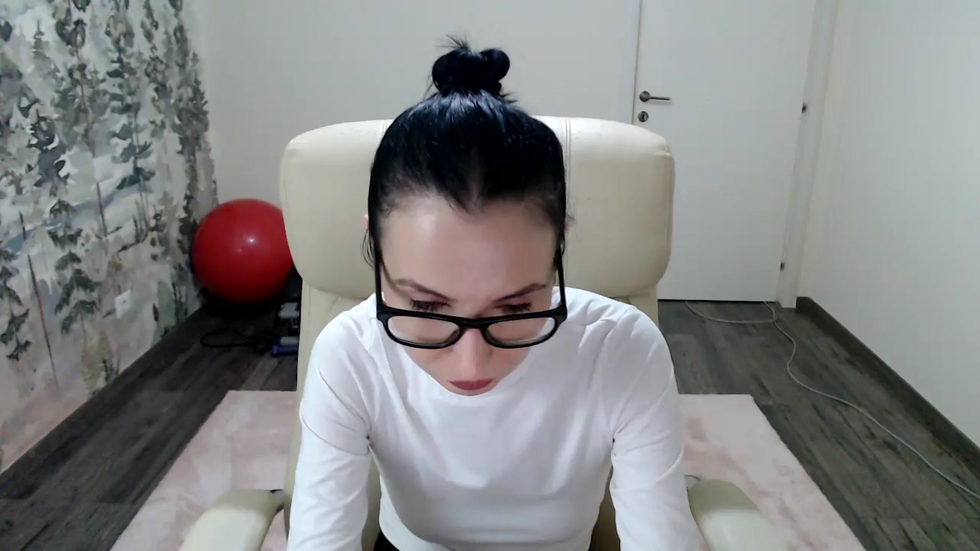 Gallery image thumbnail from NerdyDexter's myfreecams stream on, 03/29/2024, 20:01 image 15 of 20