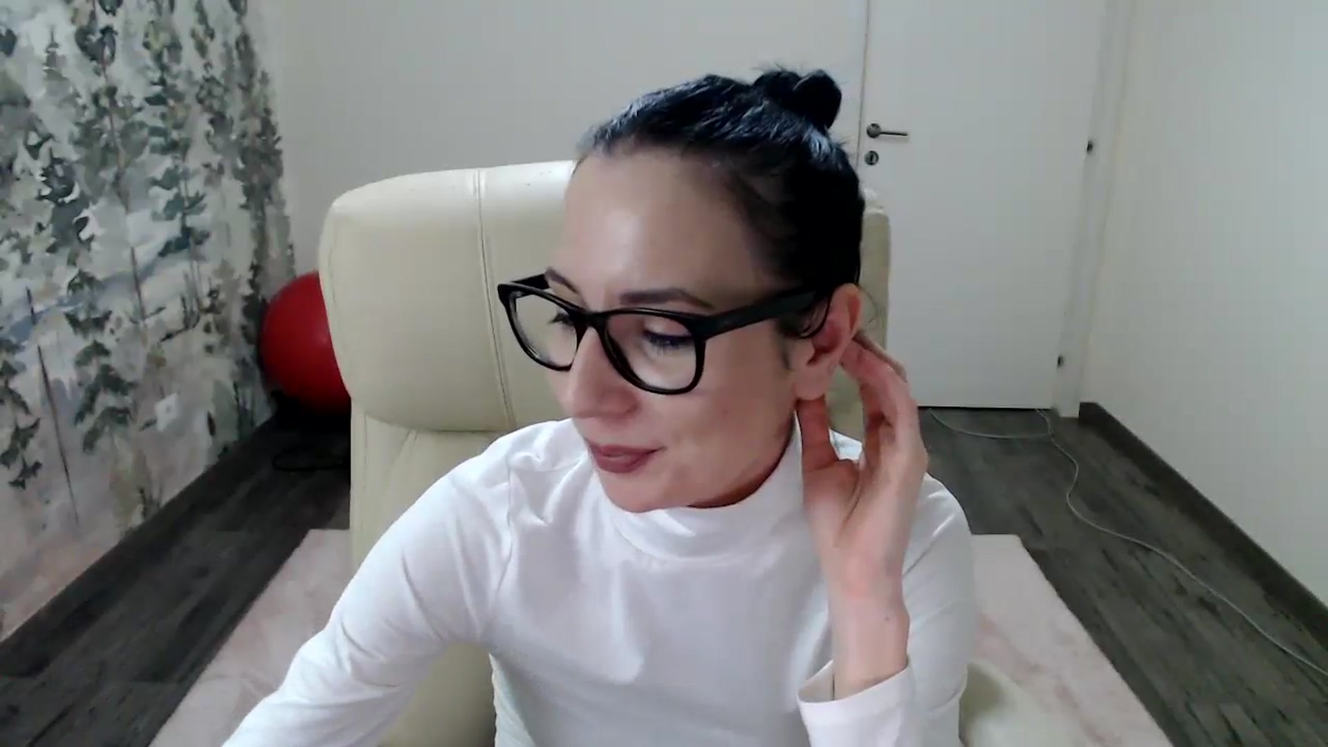 Gallery image thumbnail from NerdyDexter's myfreecams stream on, 03/29/2024, 20:01 image 9 of 20