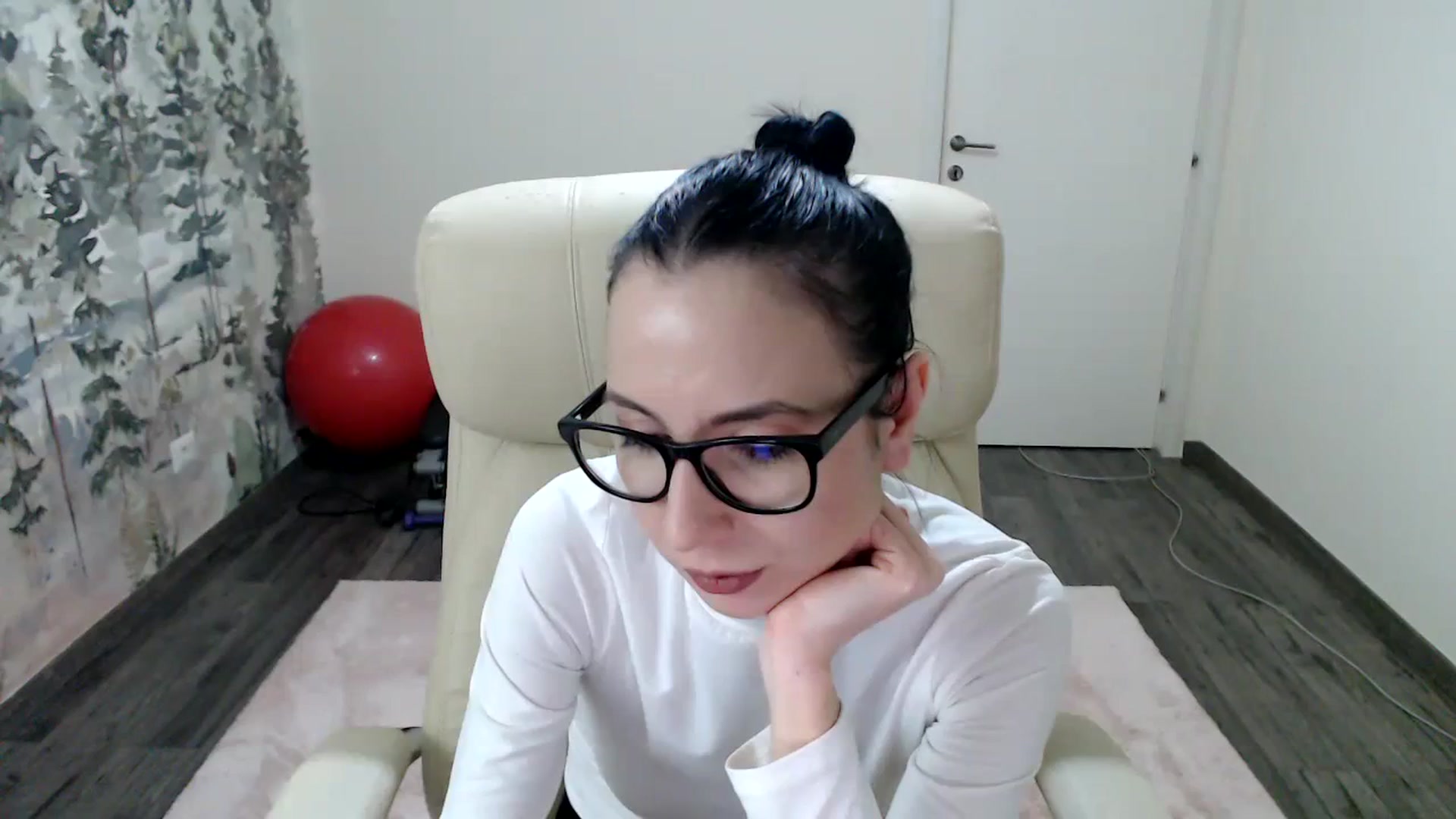 Gallery image thumbnail from NerdyDexter's myfreecams stream on, 03/29/2024, 20:01 image 13 of 20