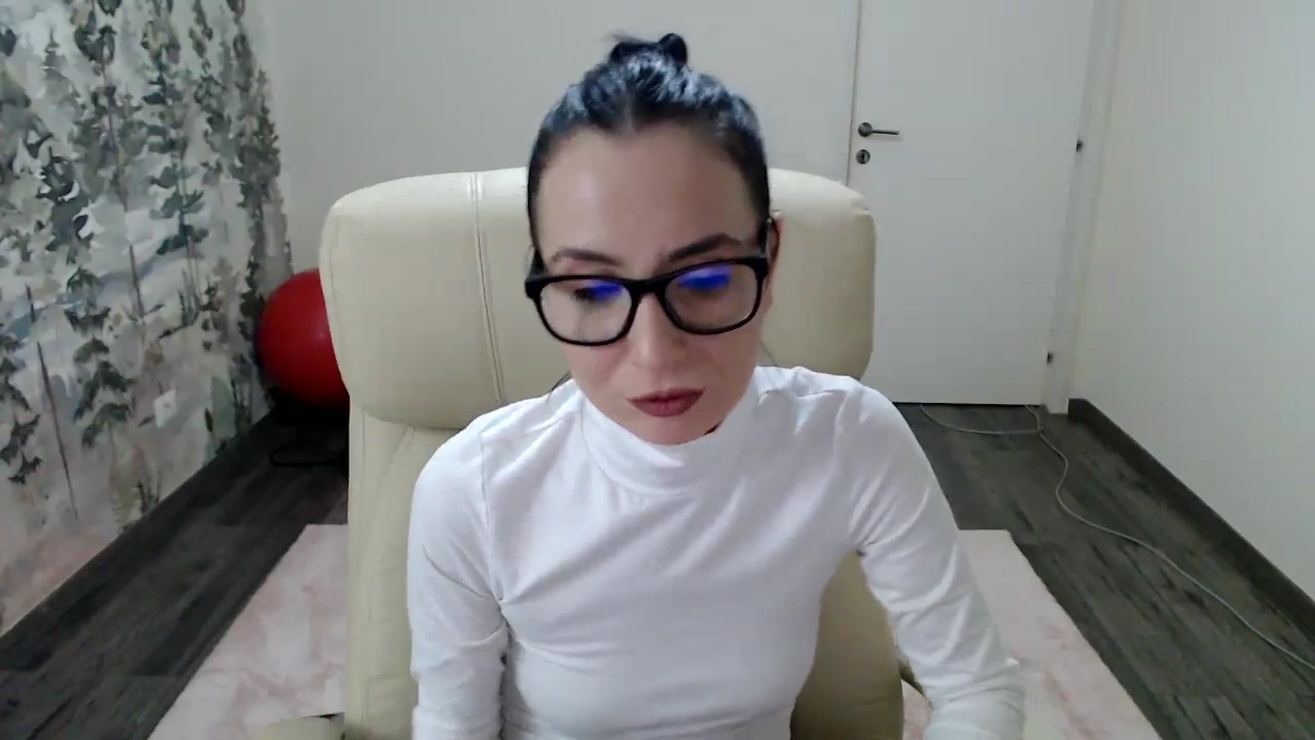 Gallery image thumbnail from NerdyDexter's myfreecams stream on, 03/29/2024, 20:01 image 12 of 20