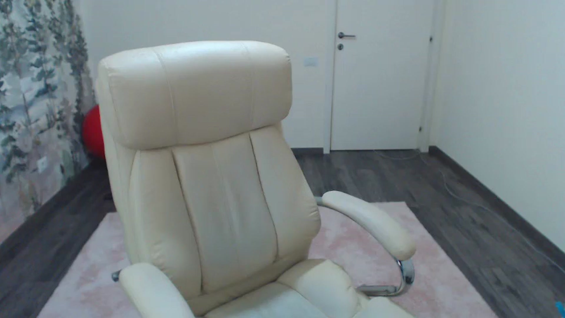 Gallery image thumbnail from NerdyDexter's myfreecams stream on, 04/12/2024, 17:09 image 10 of 20