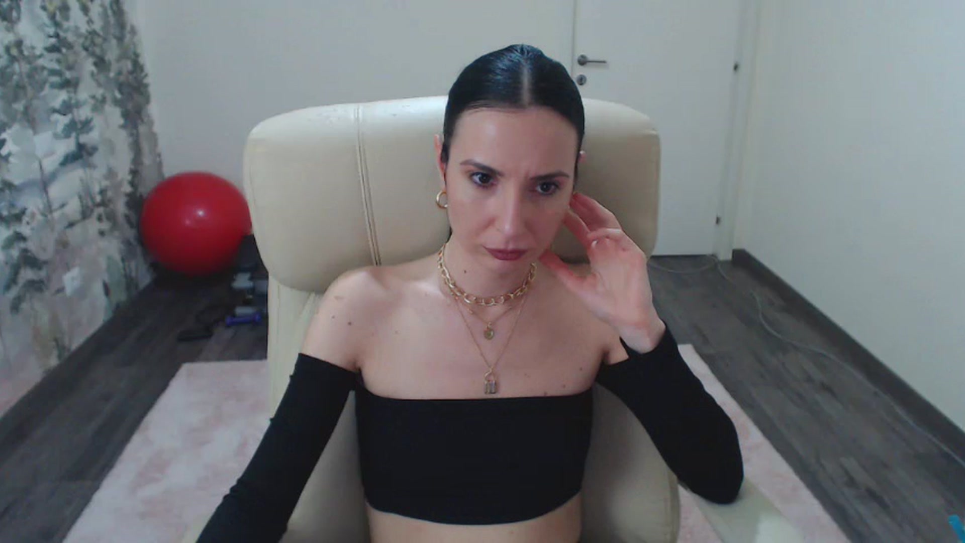 Gallery image thumbnail from NerdyDexter's myfreecams stream on, 04/12/2024, 17:09 image 2 of 20