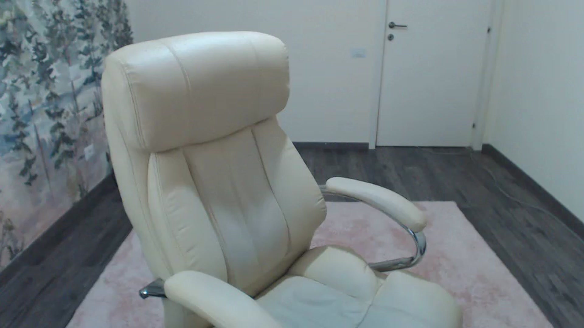 Gallery image thumbnail from NerdyDexter's myfreecams stream on, 04/16/2024, 17:38 image 11 of 20