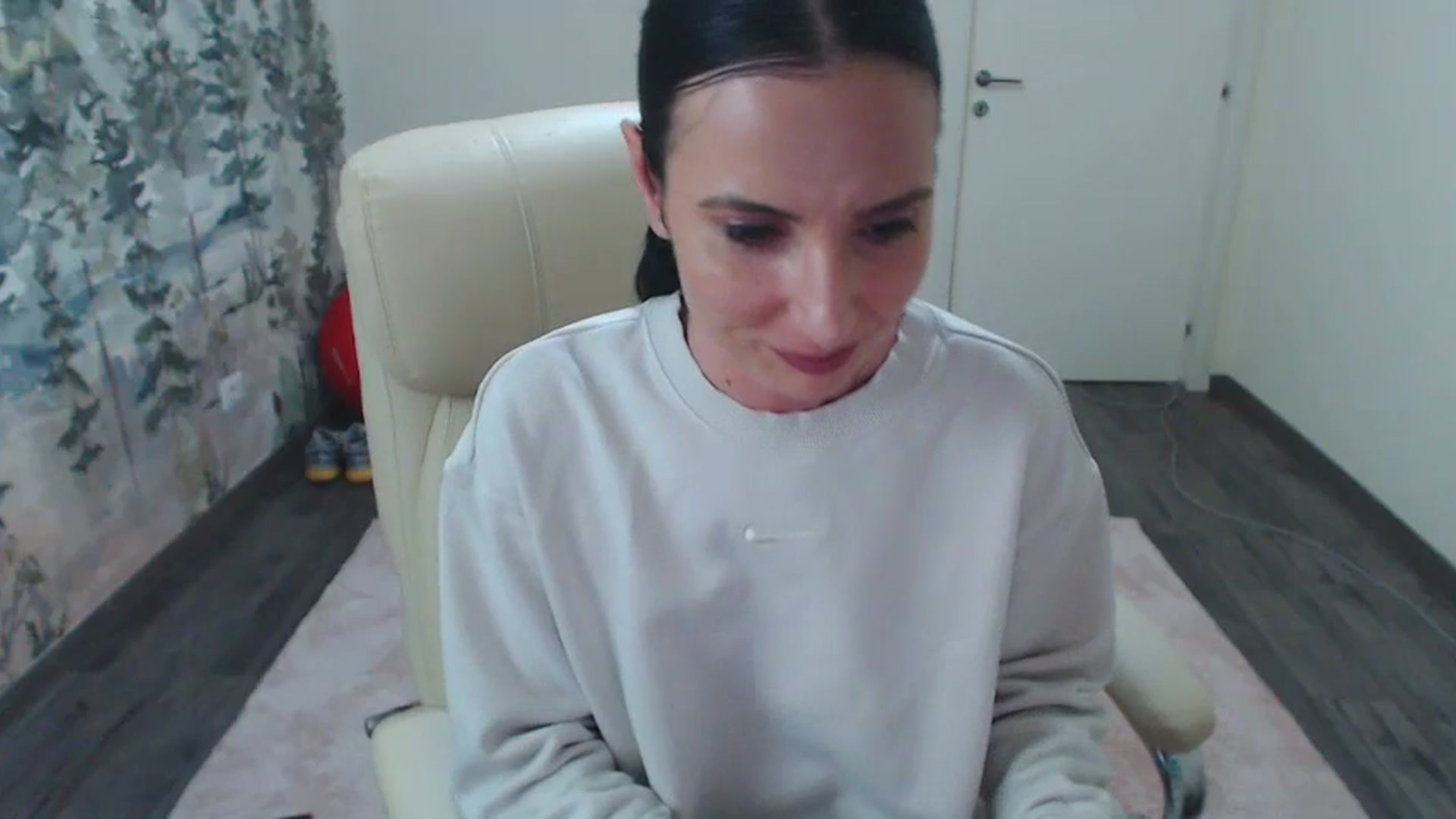 Gallery image thumbnail from NerdyDexter's myfreecams stream on, 05/05/2024, 18:52 image 3 of 20