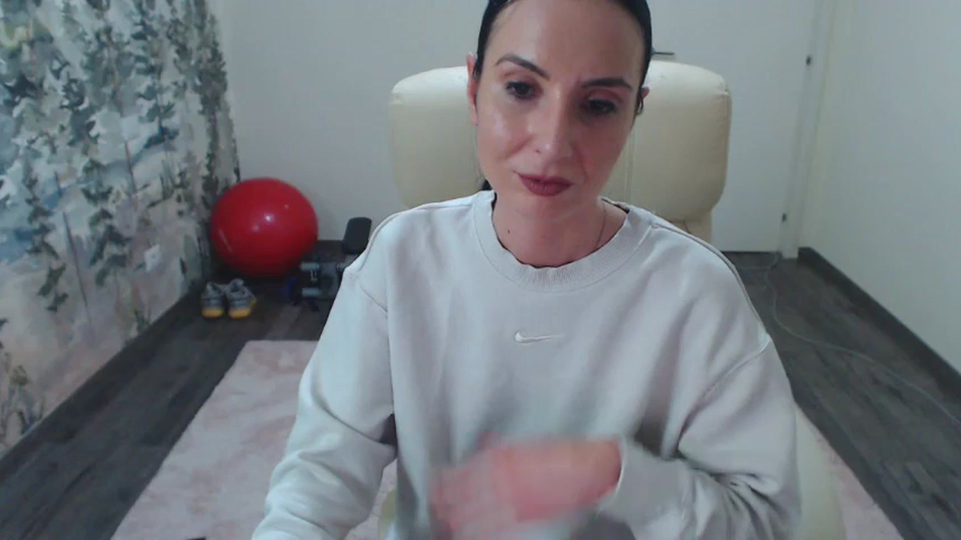 Gallery image thumbnail from NerdyDexter's myfreecams stream on, 05/05/2024, 18:52 image 19 of 20