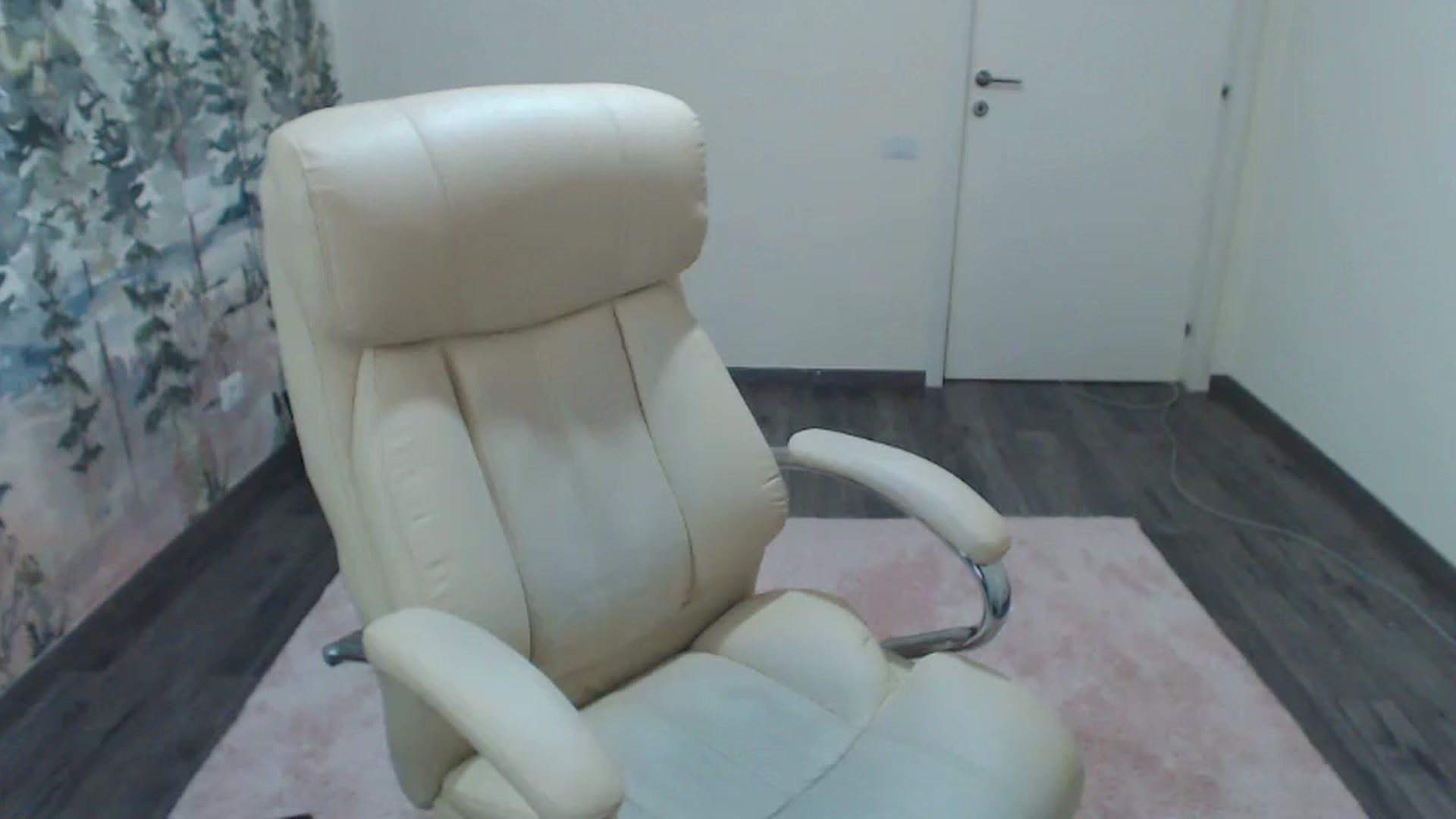 Gallery image thumbnail from NerdyDexter's myfreecams stream on, 05/05/2024, 18:52 image 2 of 20
