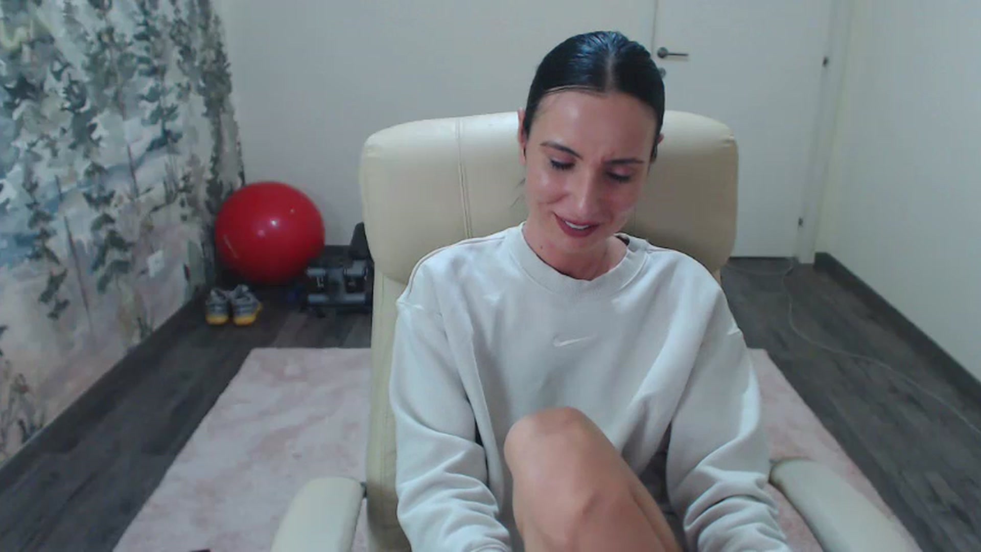 Gallery image thumbnail from NerdyDexter's myfreecams stream on, 05/05/2024, 18:52 image 14 of 20