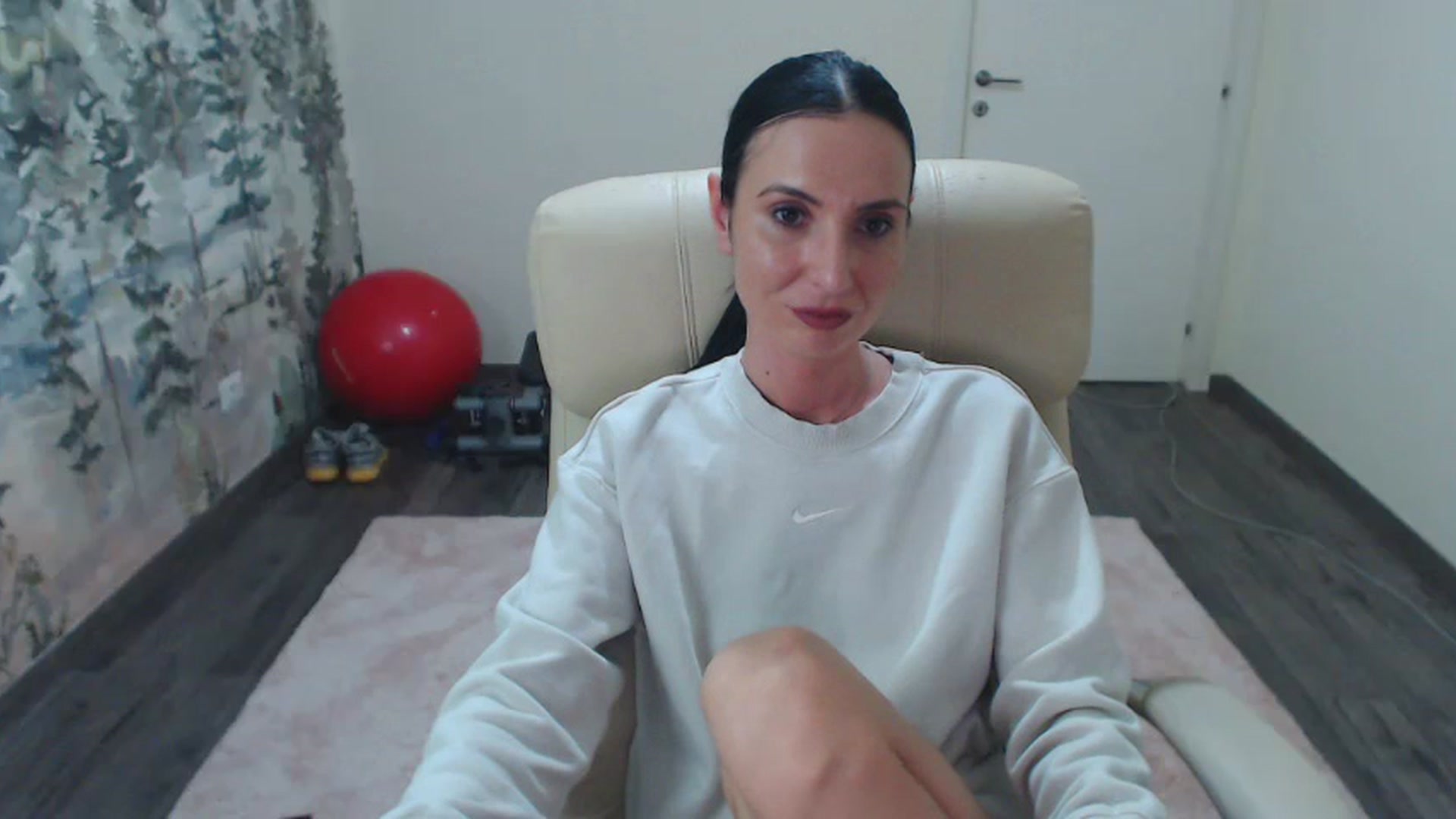 Gallery image thumbnail from NerdyDexter's myfreecams stream on, 05/05/2024, 18:52 image 17 of 20