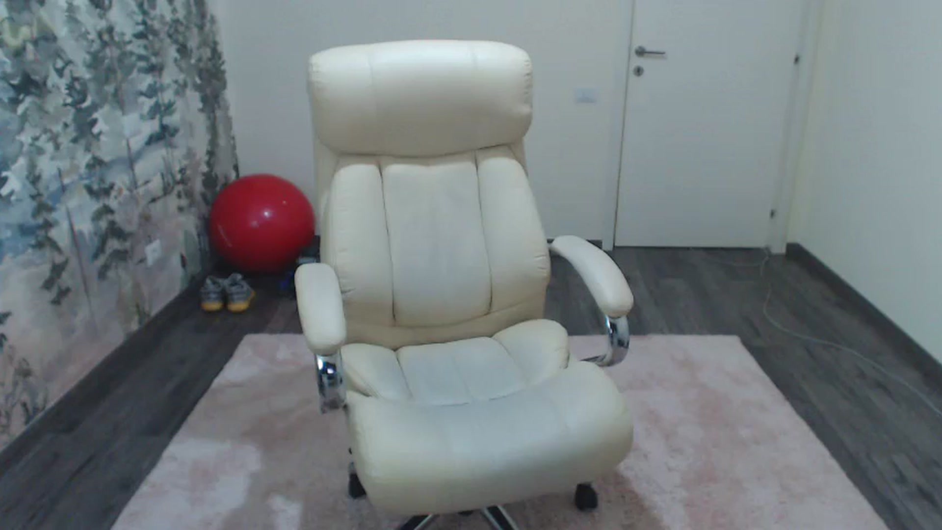 Gallery image thumbnail from NerdyDexter's myfreecams stream on, 05/07/2024, 19:01 image 5 of 20