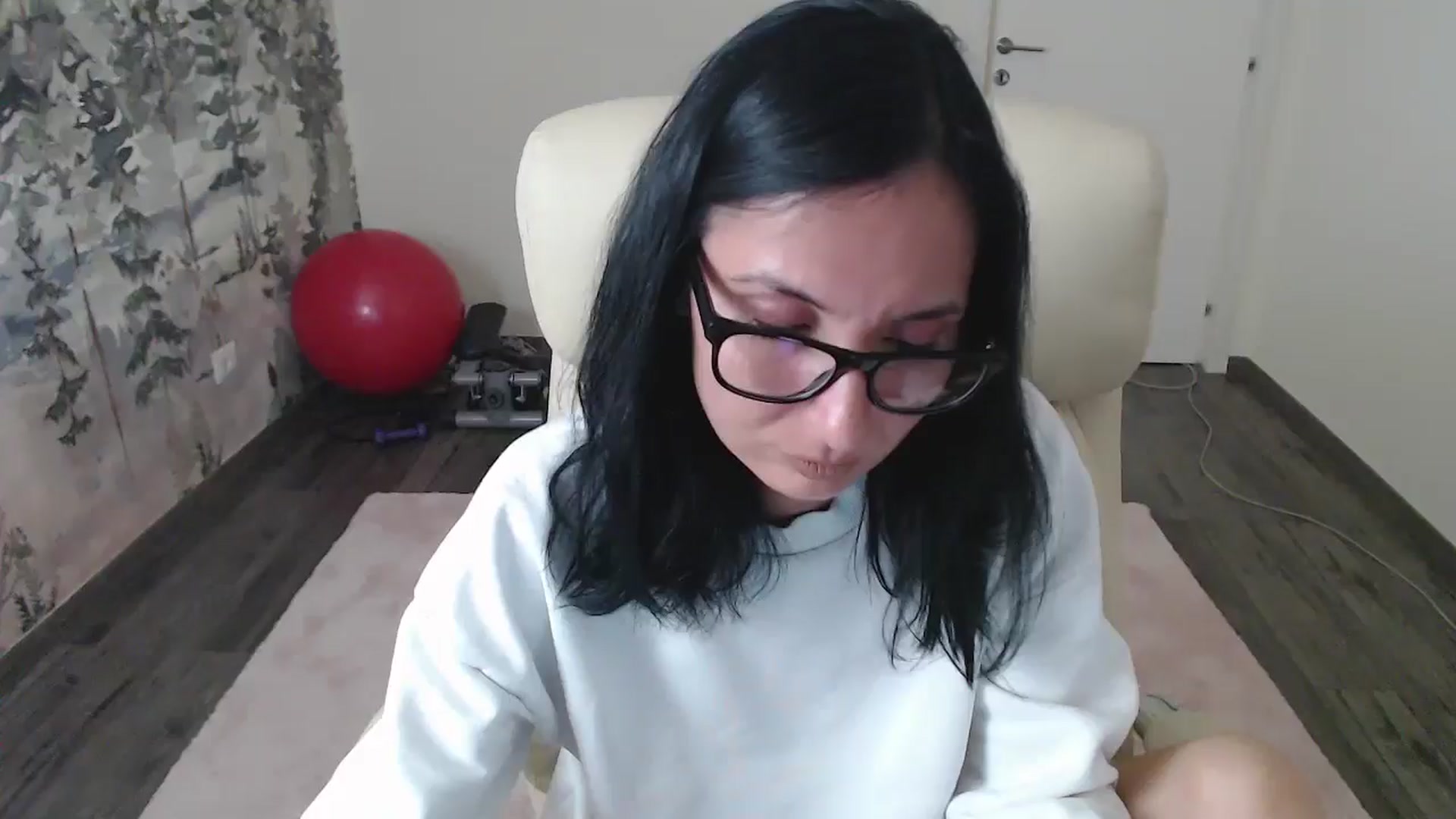 Gallery image thumbnail from NerdyDexter's myfreecams stream on, 05/26/2024, 18:34 image 5 of 20
