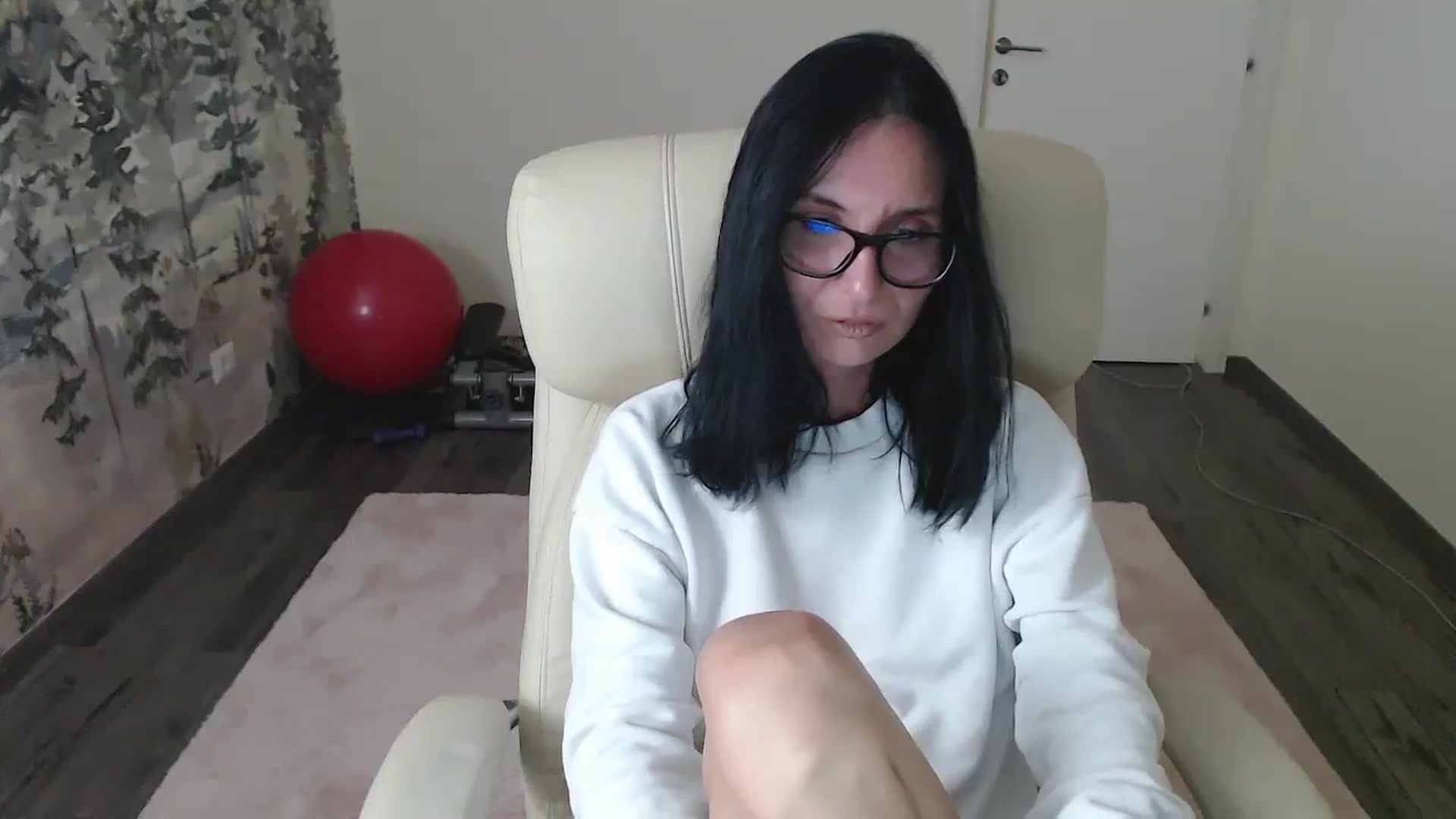 Gallery image thumbnail from NerdyDexter's myfreecams stream on, 05/26/2024, 18:34 image 19 of 20