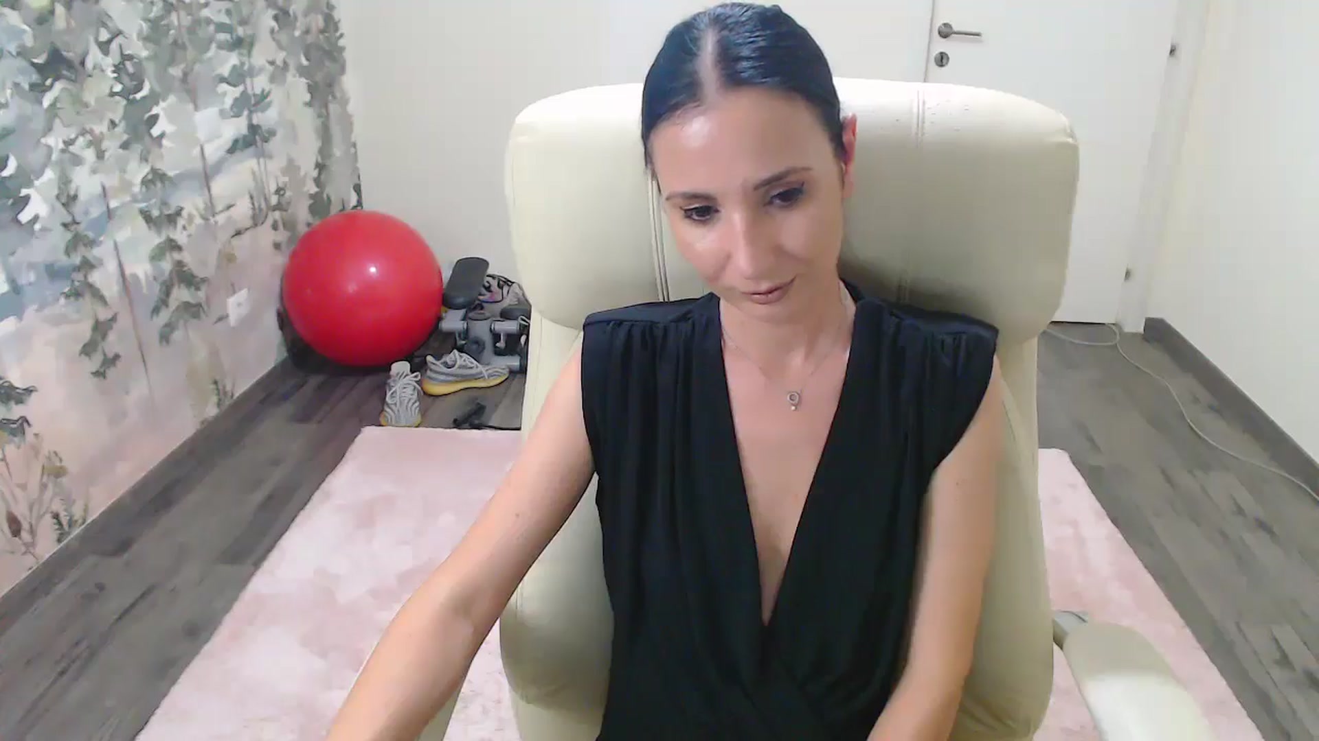 Gallery image thumbnail from NerdyDexter's myfreecams stream on, 06/07/2024, 18:45 image 15 of 20