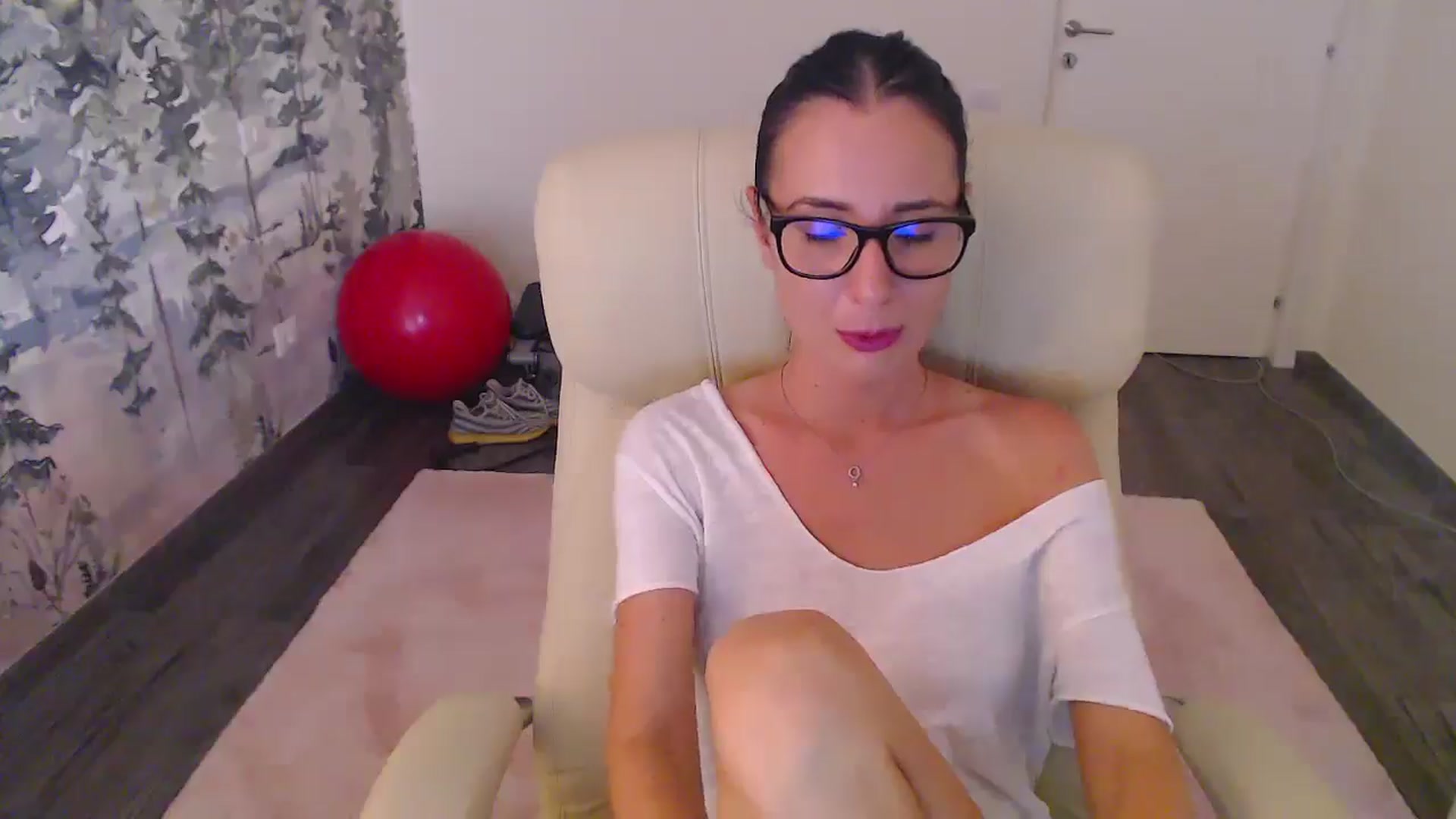 Gallery image thumbnail from NerdyDexter's myfreecams stream on, 06/18/2024, 18:09 image 12 of 20