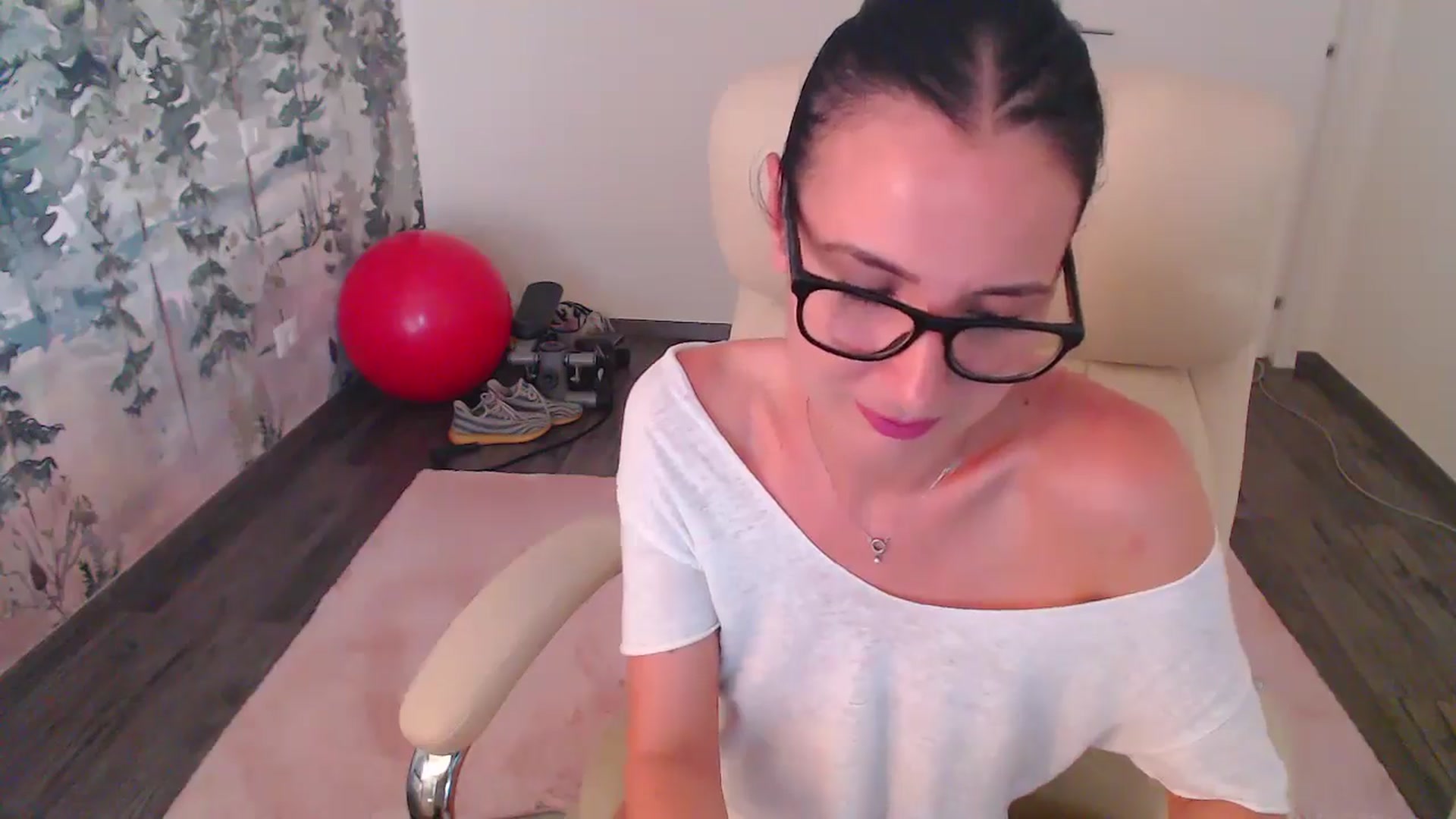 Gallery image thumbnail from NerdyDexter's myfreecams stream on, 06/18/2024, 18:09 image 11 of 20