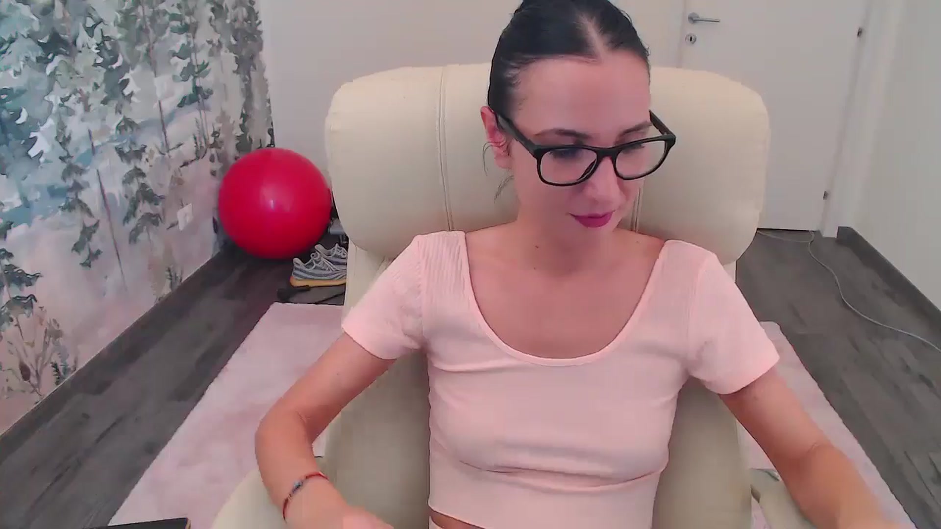 Gallery image thumbnail from NerdyDexter's myfreecams stream on, 06/21/2024, 11:12 image 3 of 20