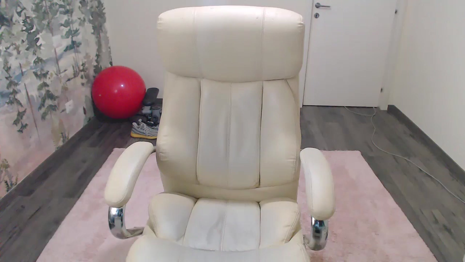 Gallery image thumbnail from NerdyDexter's myfreecams stream on, 07/19/2024, 18:20 image 16 of 20