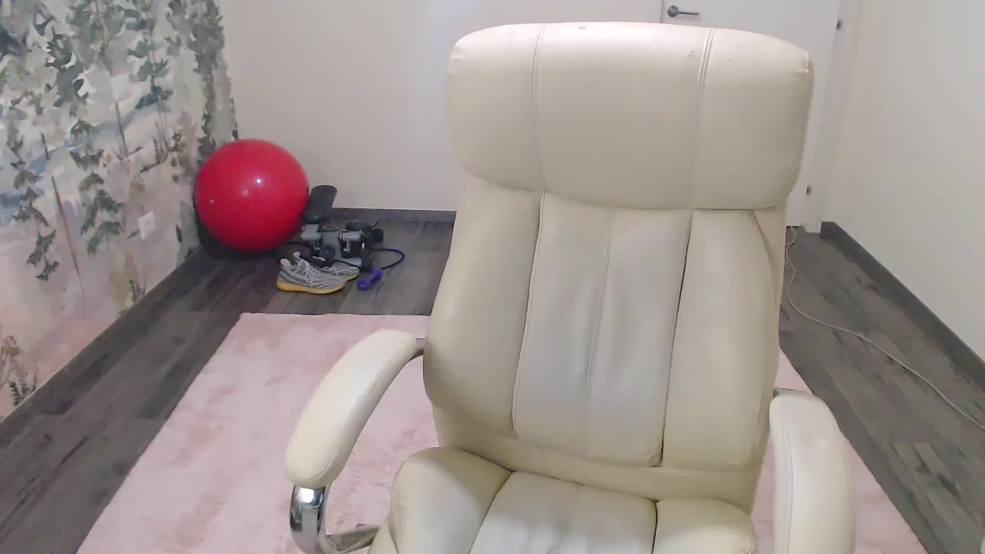Gallery image thumbnail from NerdyDexter's myfreecams stream on, 07/19/2024, 18:20 image 8 of 20