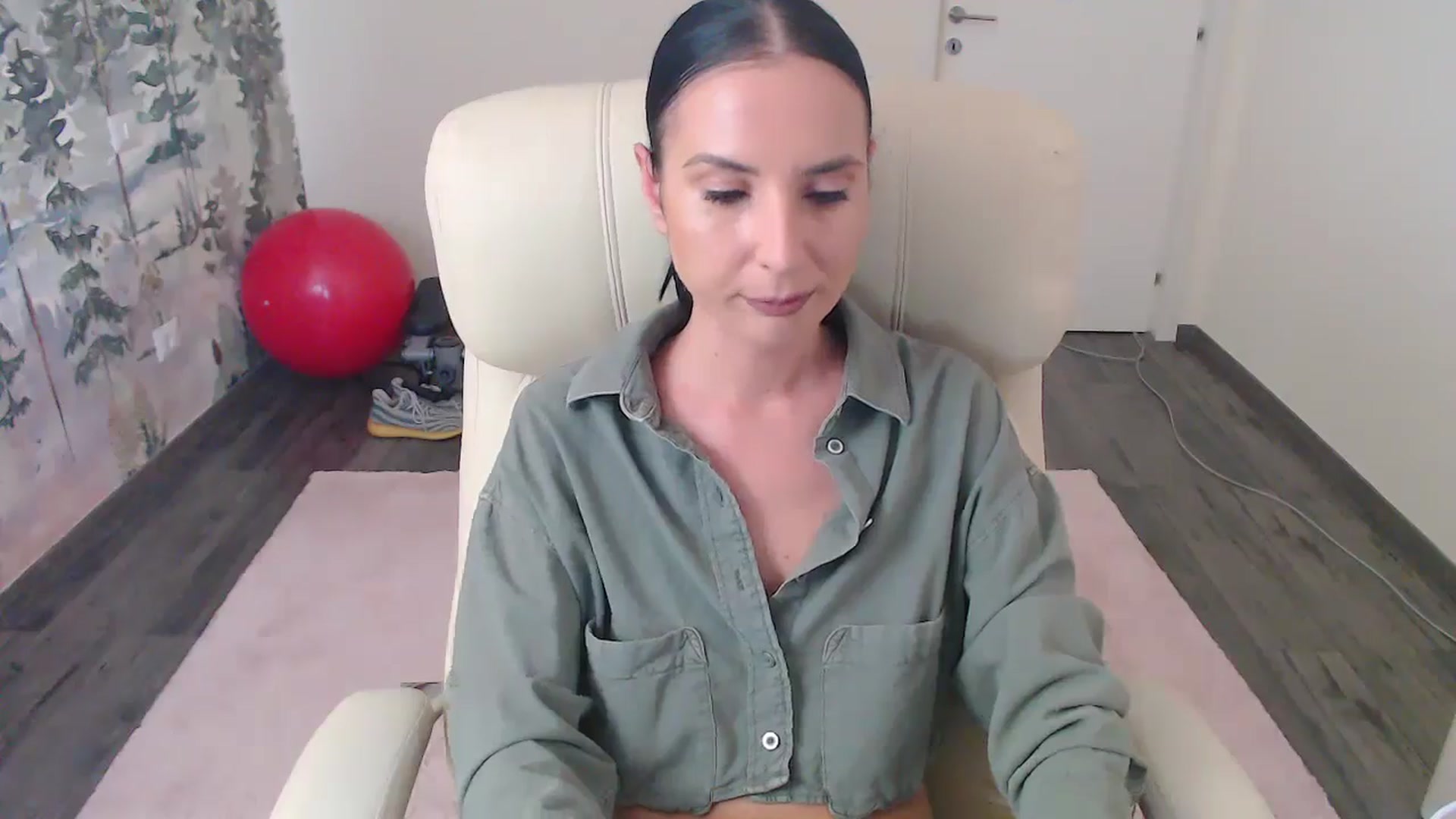 Gallery image thumbnail from NerdyDexter's myfreecams stream on, 07/26/2024, 16:32 image 2 of 20
