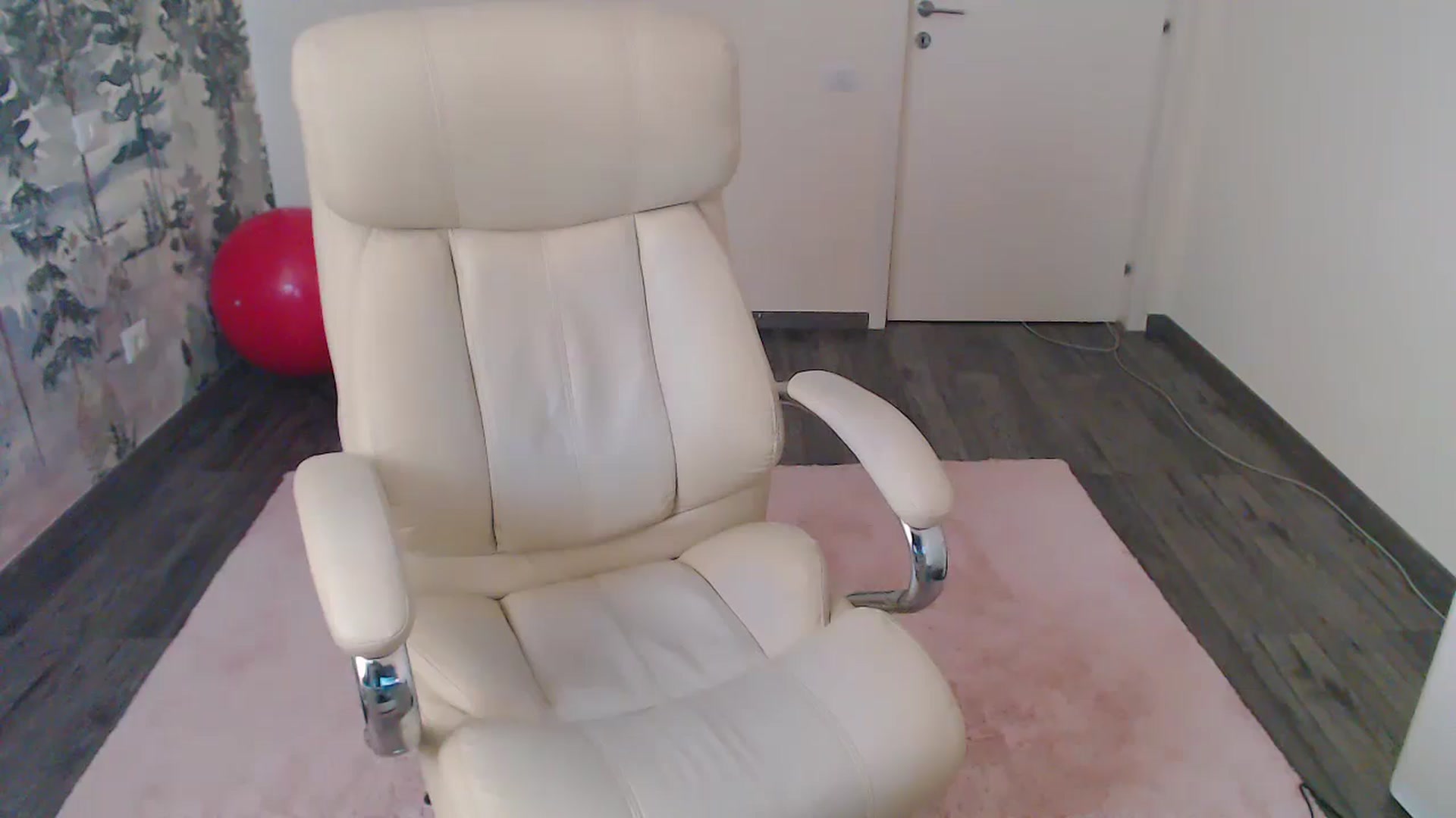 Gallery image thumbnail from NerdyDexter's myfreecams stream on, 07/31/2024, 17:31 image 18 of 20