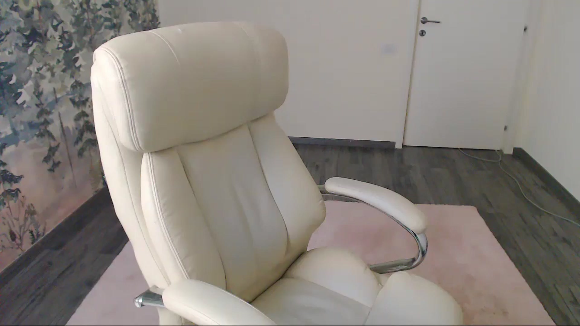 Gallery image thumbnail from NerdyDexter's myfreecams stream on, 08/06/2024, 18:19 image 13 of 20