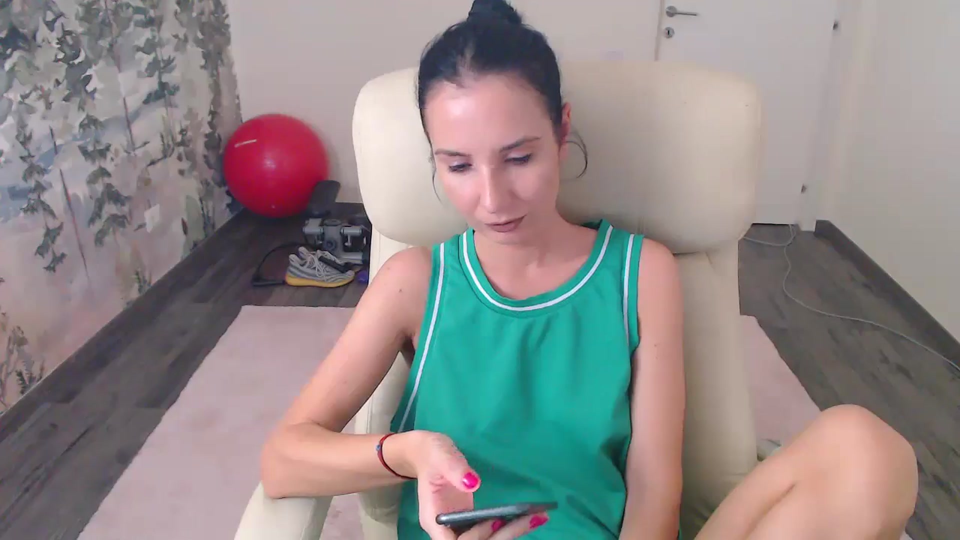 Gallery image thumbnail from NerdyDexter's myfreecams stream on, 08/26/2024, 16:07 image 6 of 20
