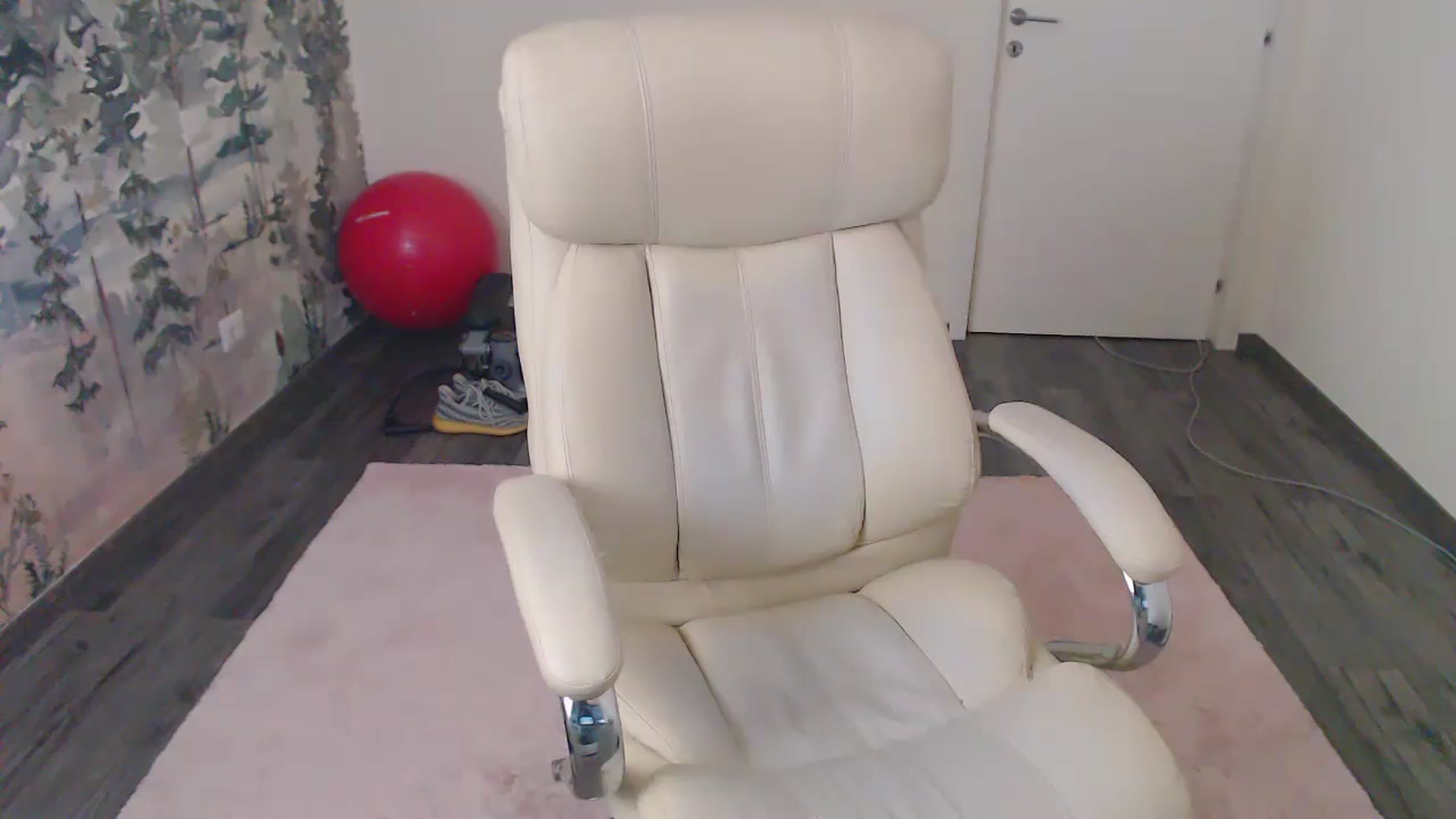 Gallery image thumbnail from NerdyDexter's myfreecams stream on, 08/26/2024, 17:01 image 10 of 20