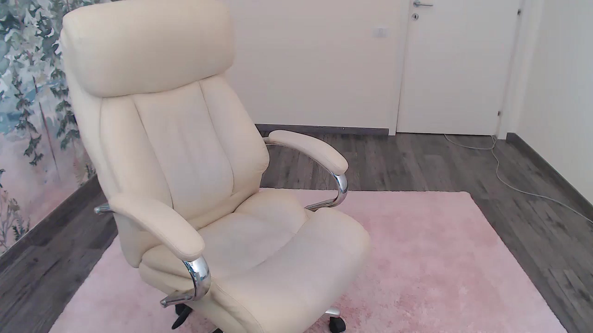 Gallery image thumbnail from NerdyDexter's myfreecams stream on, 08/31/2024, 10:59 image 13 of 20