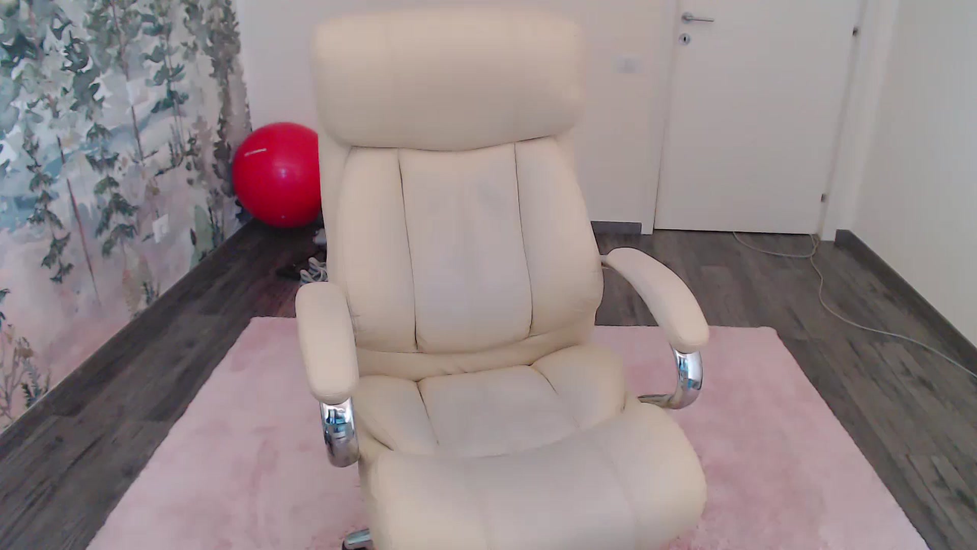 Gallery image thumbnail from NerdyDexter's myfreecams stream on, 08/31/2024, 12:01 image 11 of 20