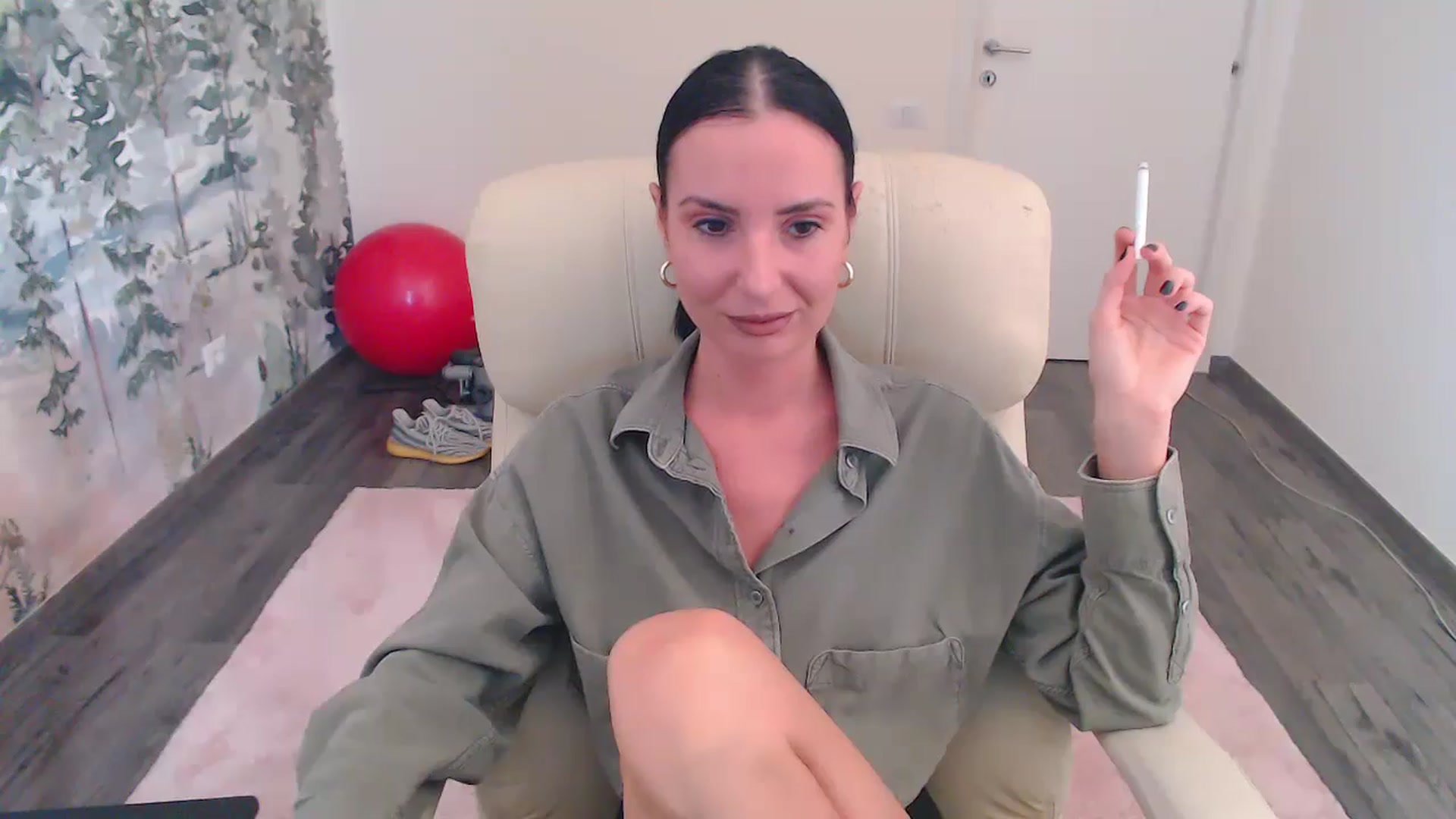 Gallery image thumbnail from NerdyDexter's myfreecams stream on, 10/04/2024, 13:27 image 14 of 20
