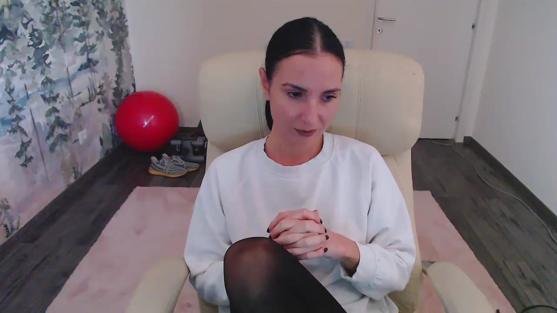 Gallery image thumbnail from NerdyDexter's myfreecams stream on, 10/06/2024, 11:25 image 19 of 20