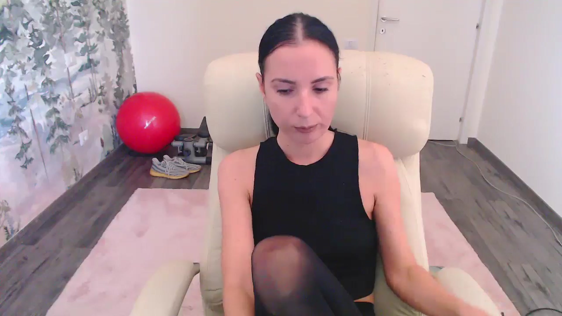 Gallery image thumbnail from NerdyDexter's myfreecams stream on, 10/06/2024, 11:25 image 14 of 20