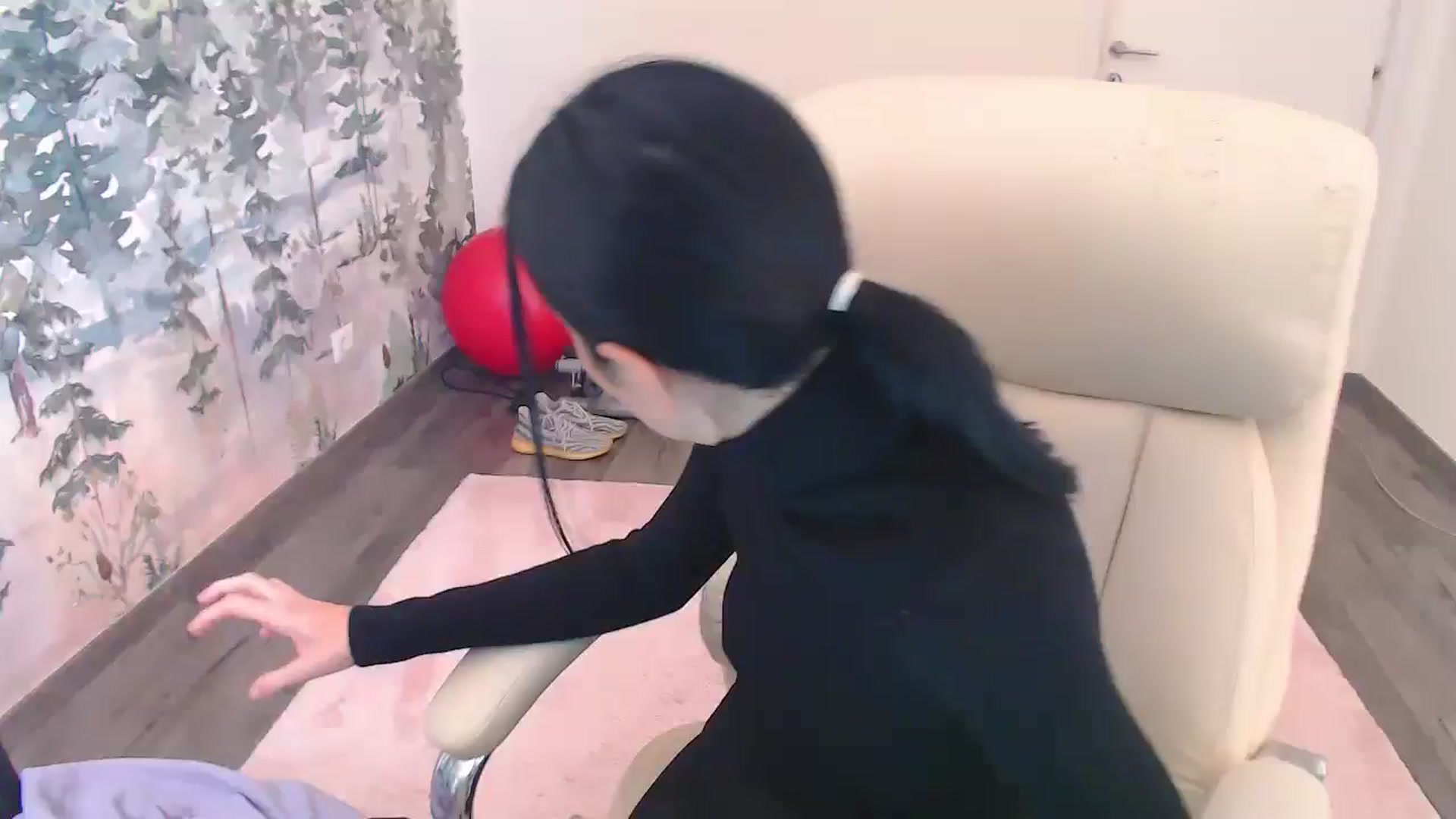 Gallery image thumbnail from NerdyDexter's myfreecams stream on, 10/10/2024, 08:16 image 14 of 20