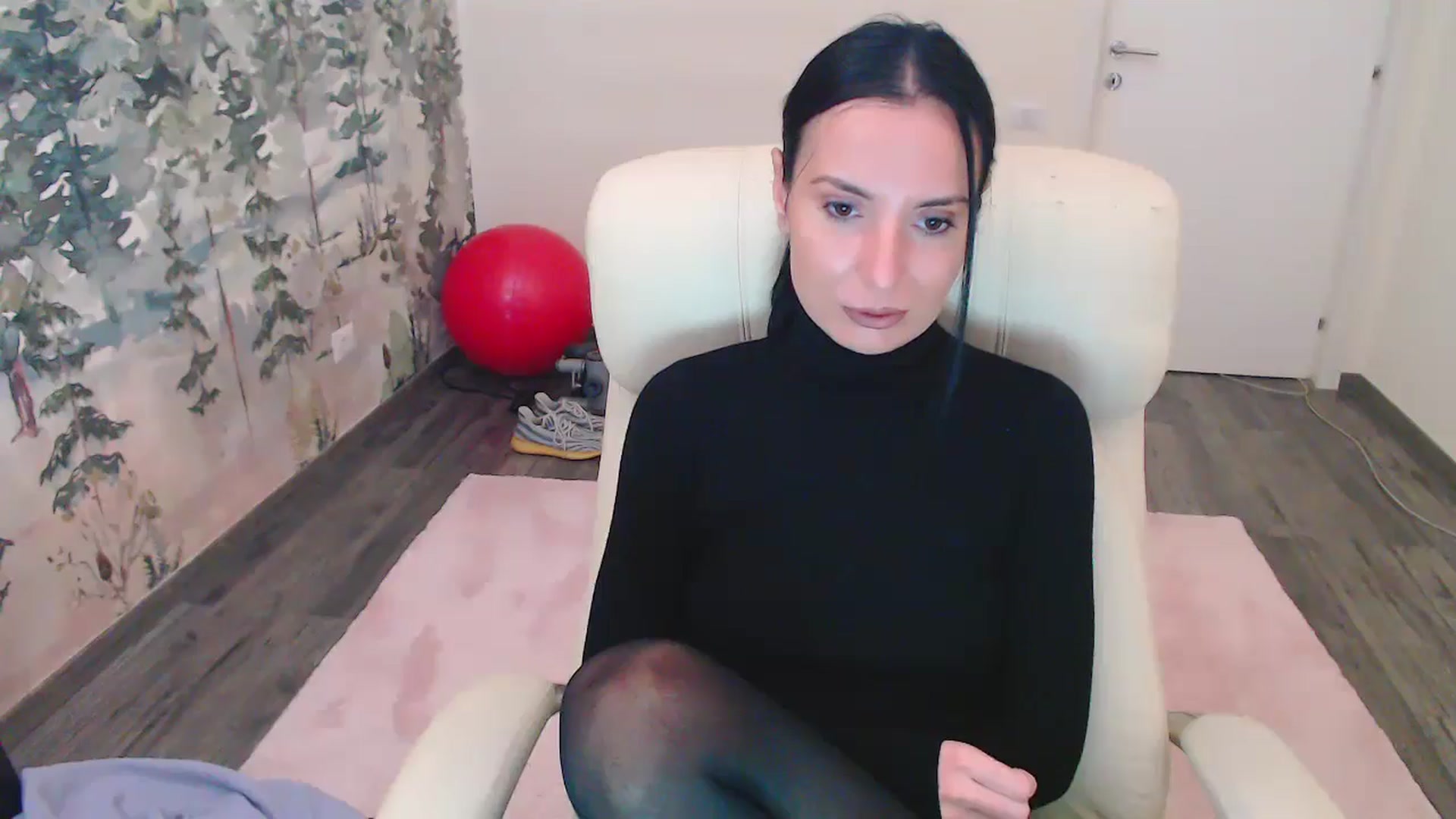 Gallery image thumbnail from NerdyDexter's myfreecams stream on, 10/10/2024, 08:16 image 15 of 20