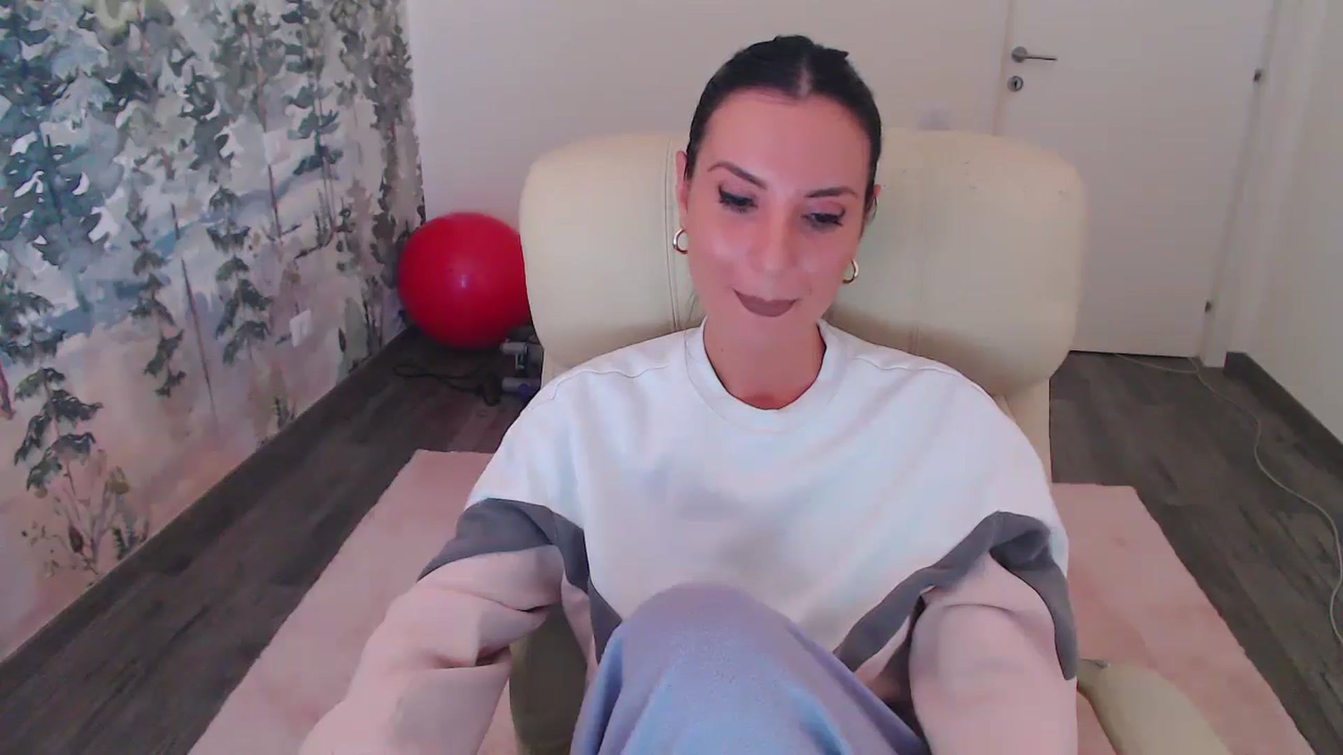 Gallery image thumbnail from NerdyDexter's myfreecams stream on, 10/11/2024, 09:23 image 20 of 20