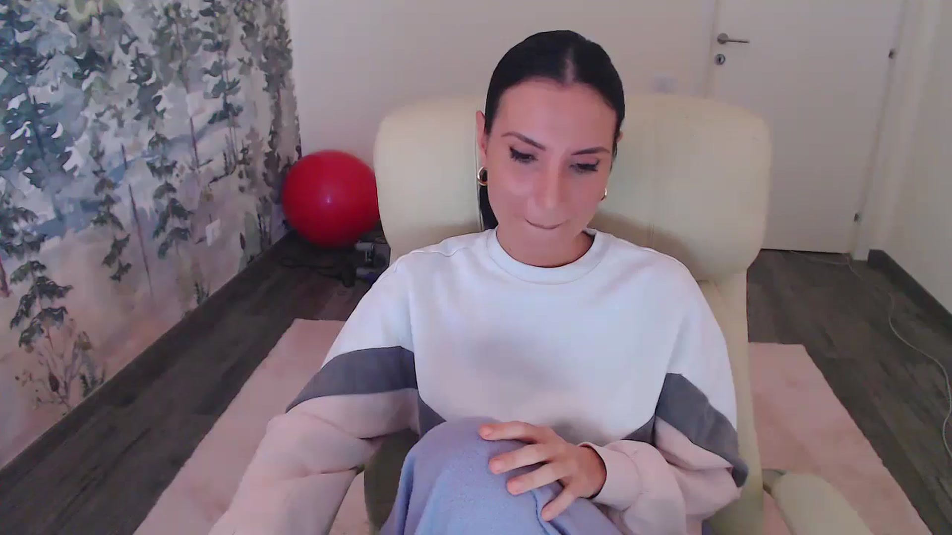 Gallery image thumbnail from NerdyDexter's myfreecams stream on, 10/11/2024, 09:23 image 6 of 20