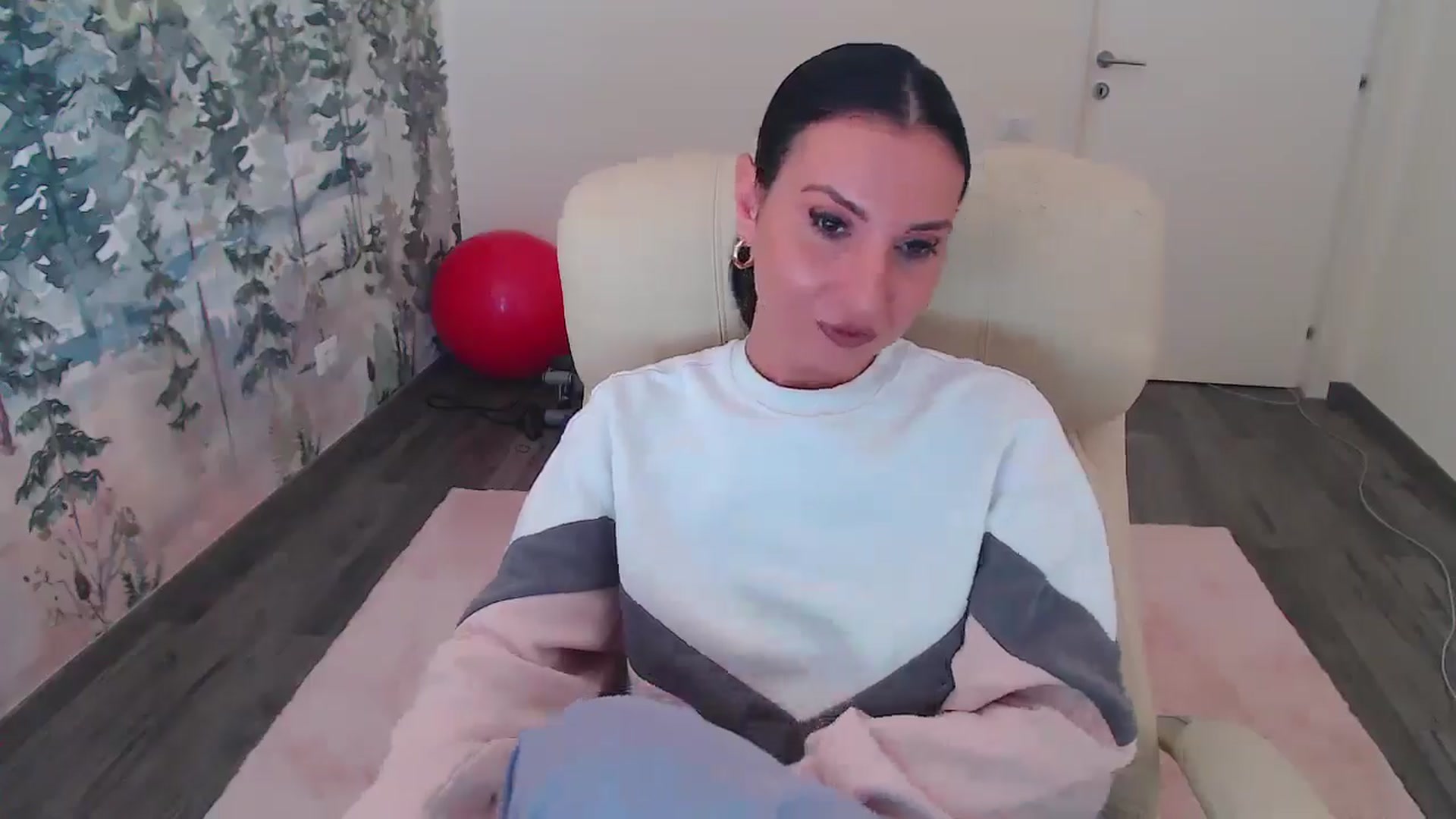 Gallery image thumbnail from NerdyDexter's myfreecams stream on, 10/11/2024, 09:23 image 3 of 20